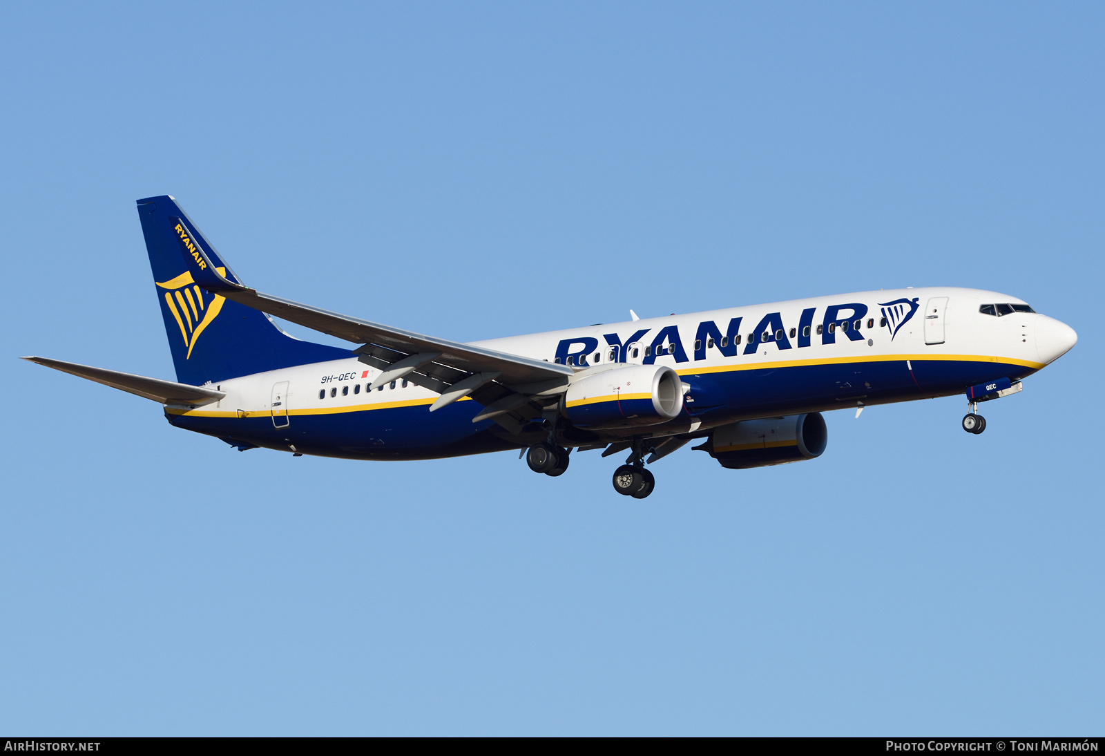 Aircraft Photo of 9H-QEC | Boeing 737-800 | Ryanair | AirHistory.net #381588