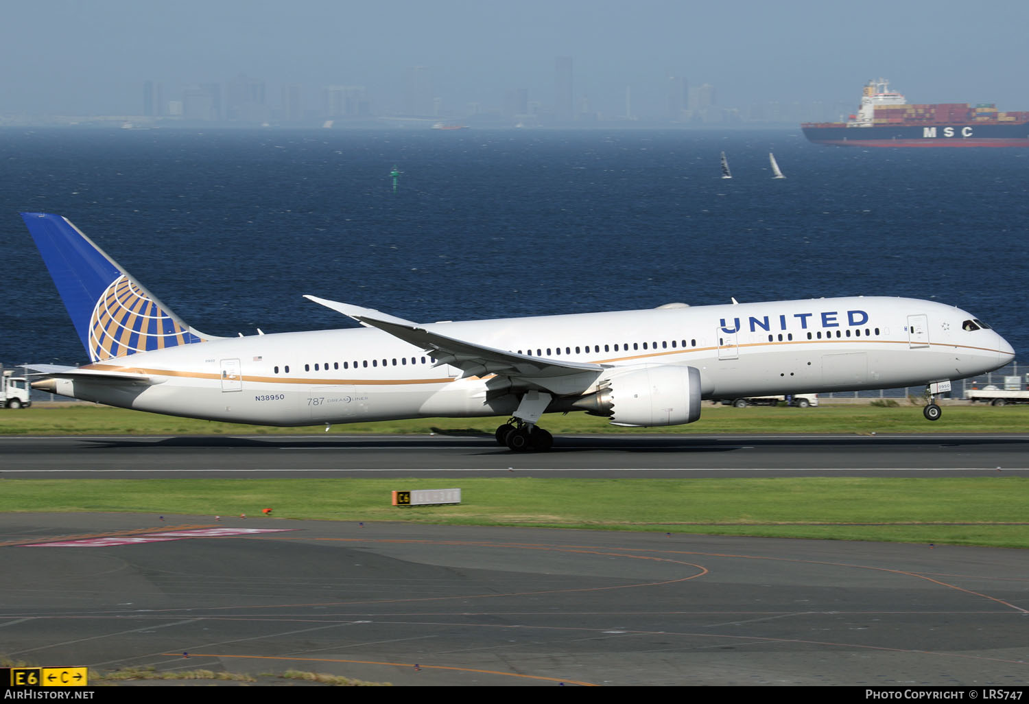 Aircraft Photo of N38950 | Boeing 787-9 Dreamliner | United Airlines | AirHistory.net #381645