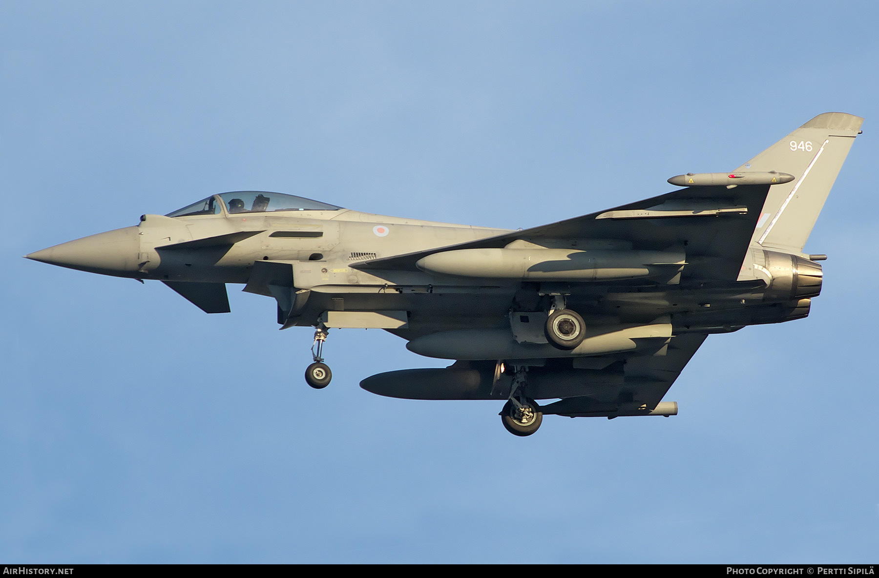 Aircraft Photo of ZJ946 | Eurofighter EF-2000 Typhoon FGR4 | UK - Air Force | AirHistory.net #381719