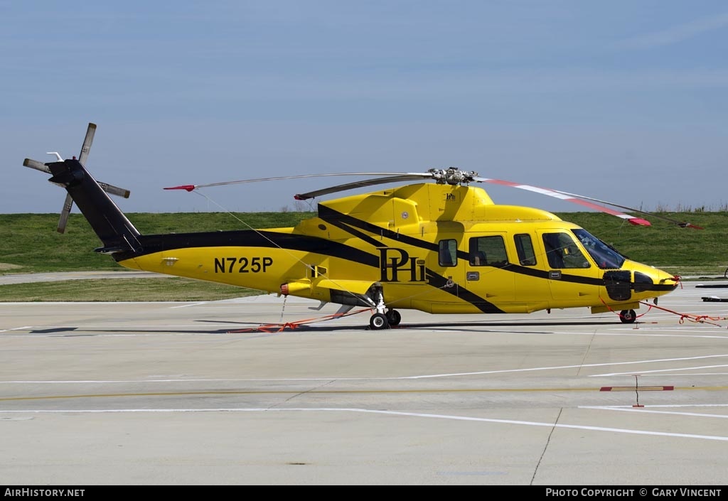 Aircraft Photo of N725P | Sikorsky S-76C | PHI - Petroleum Helicopters International | AirHistory.net #381766