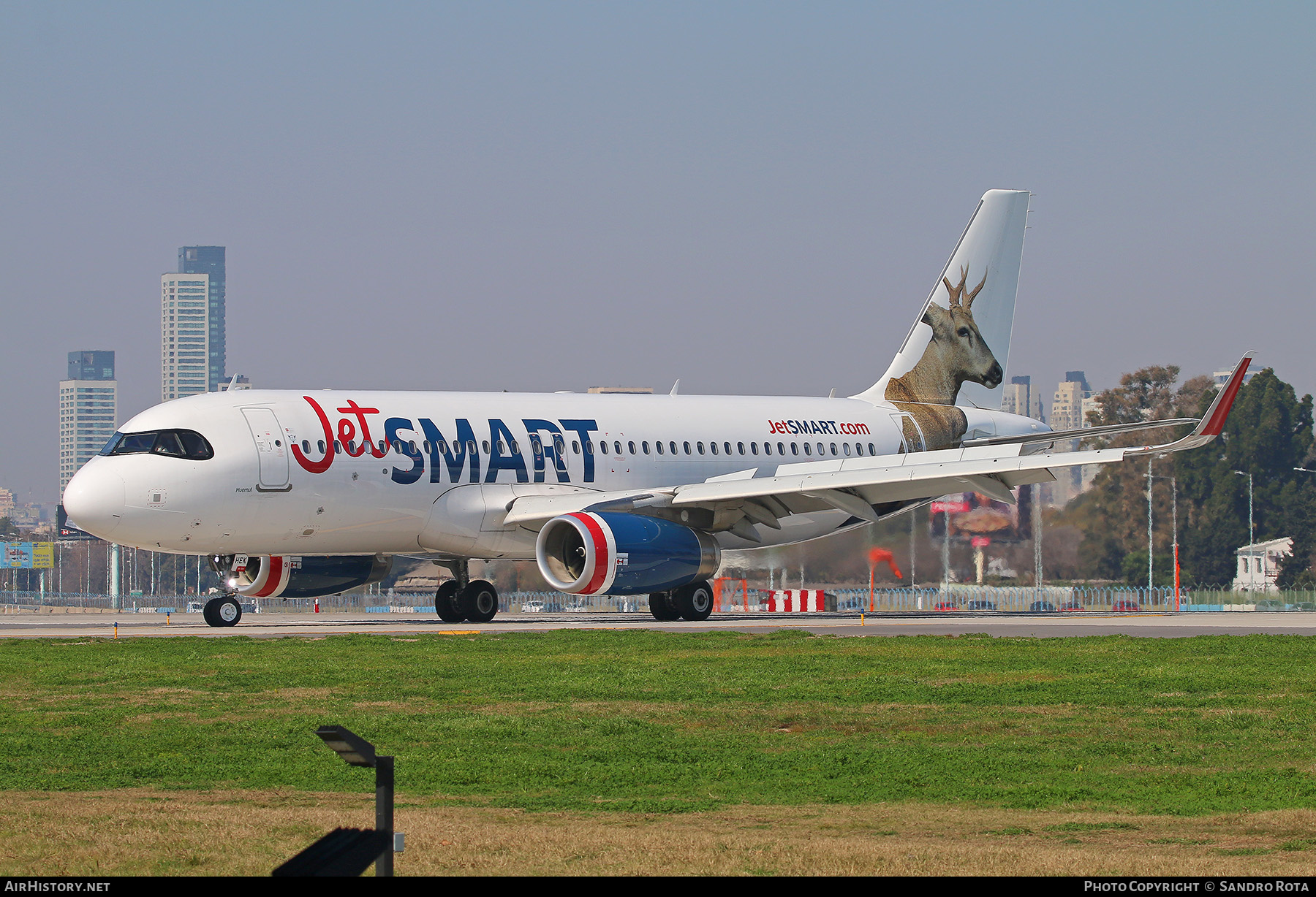 Aircraft Photo of LV-HEK | Airbus A320-232 | JetSmart | AirHistory.net #381832
