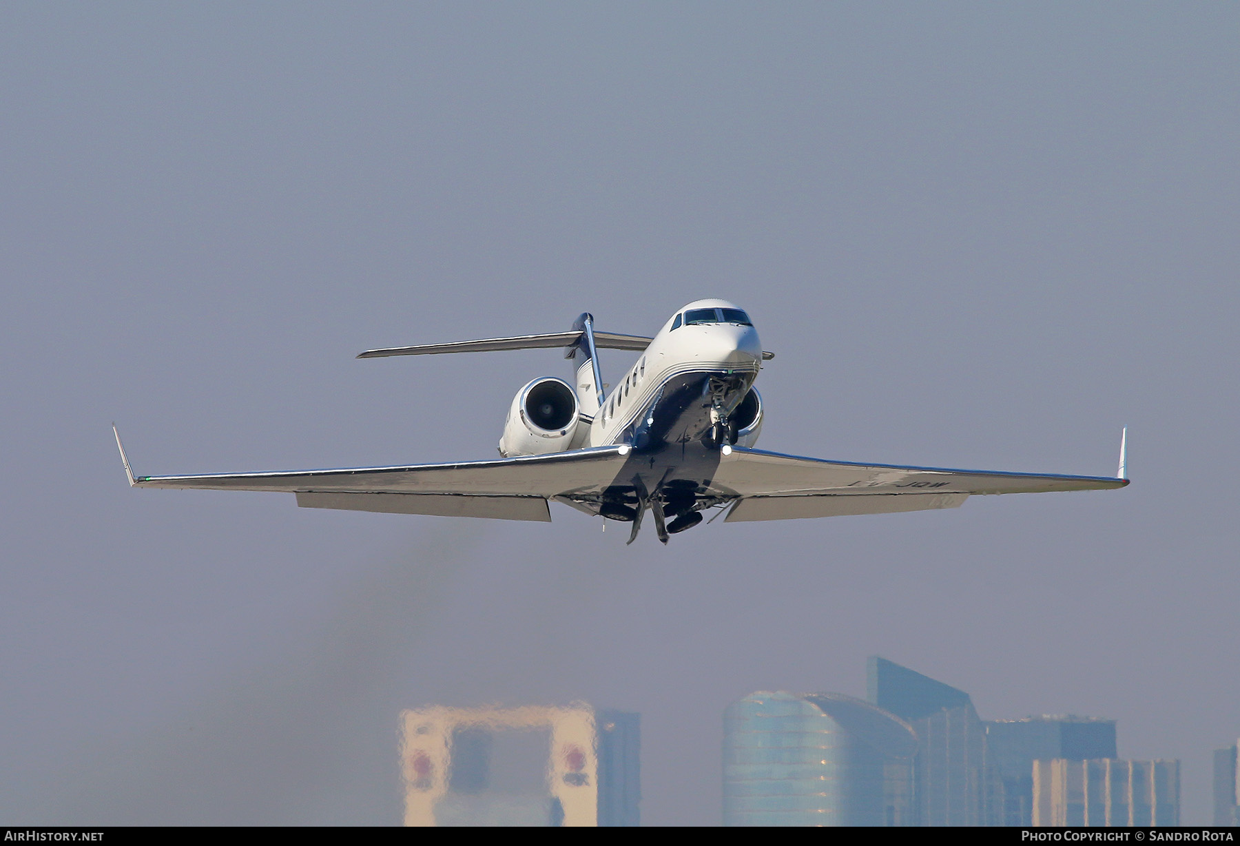 Aircraft Photo of LV-JQW | Gulfstream Aerospace G-IV Gulfstream G400 | AirHistory.net #381843