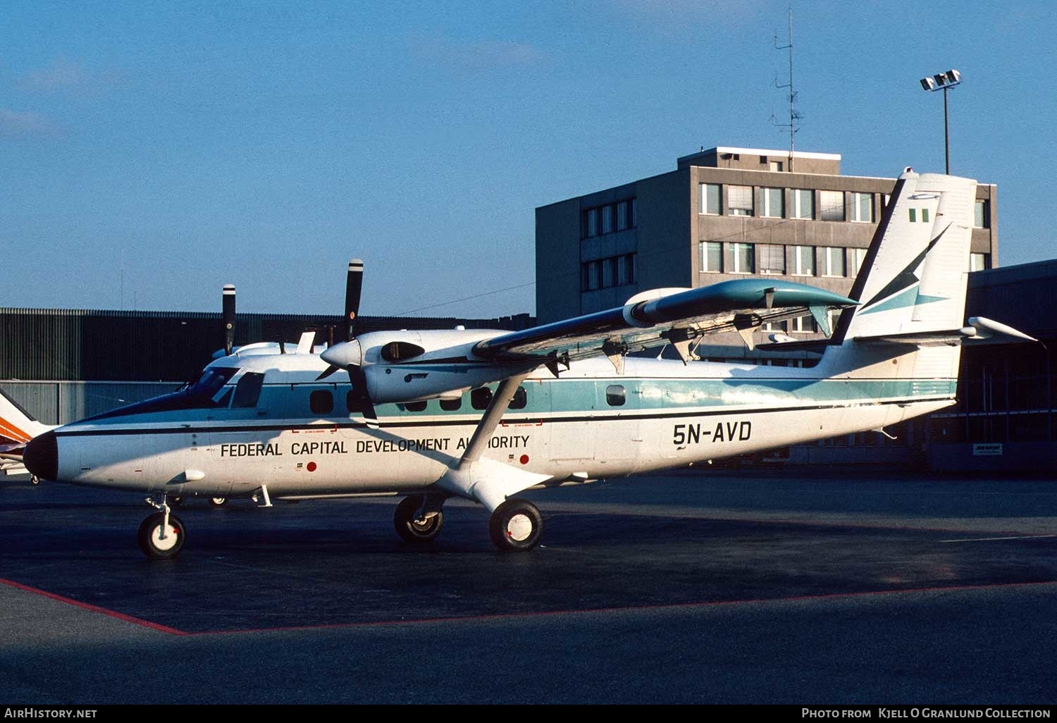 Aircraft Photo of 5N-AVD | De Havilland Canada DHC-6-300 Twin Otter | Federal Capital Development Authority | AirHistory.net #381905