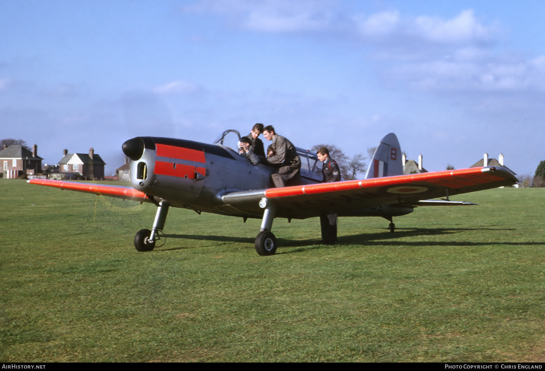 Aircraft Photo of WK576 | De Havilland Canada DHC-1 Chipmunk T10 | UK - Air Force | AirHistory.net #381914