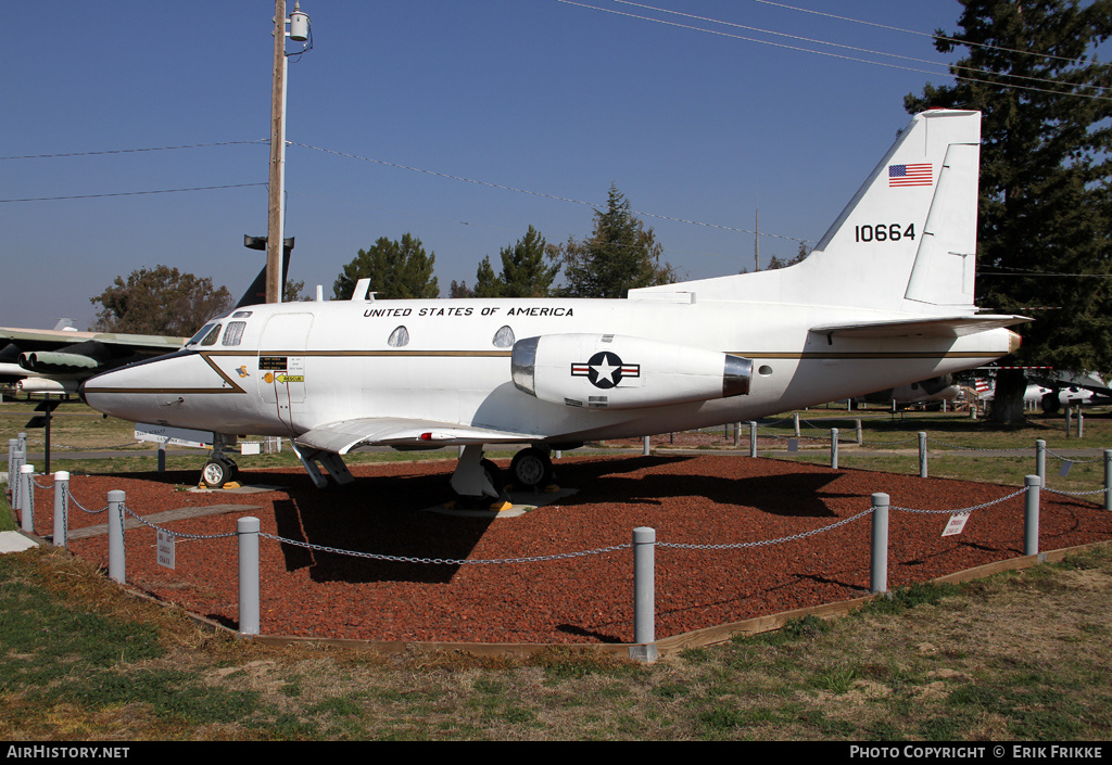 Aircraft Photo of 61-0664 / 10664 | North American CT-39A | USA - Air Force | AirHistory.net #381949