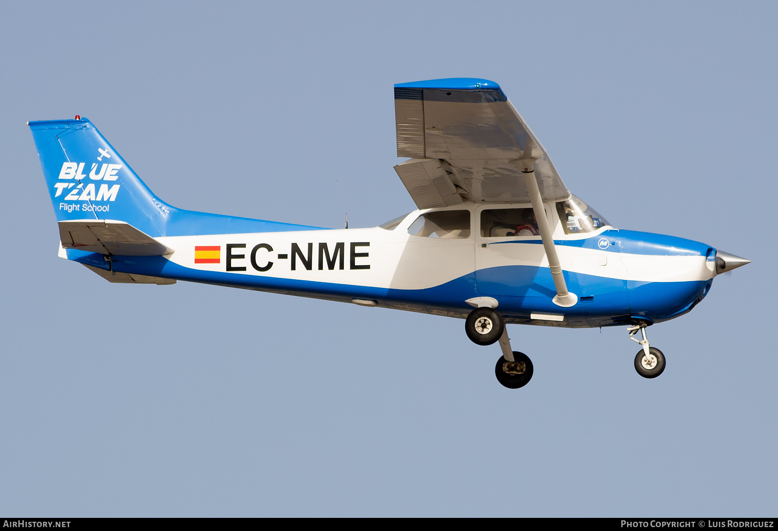 Aircraft Photo of EC-NME | Reims F172M Skyhawk | Blue Team Flight School | AirHistory.net #382148