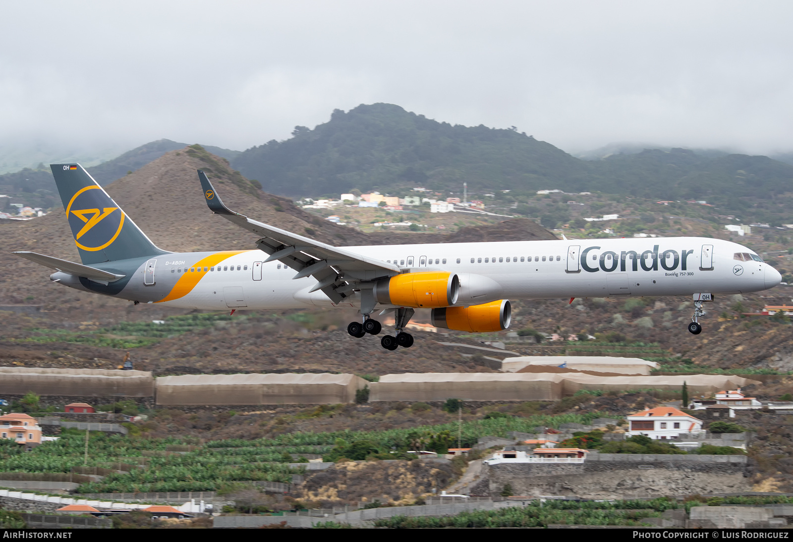 Aircraft Photo of D-ABOH | Boeing 757-330 | Condor Flugdienst | AirHistory.net #382158