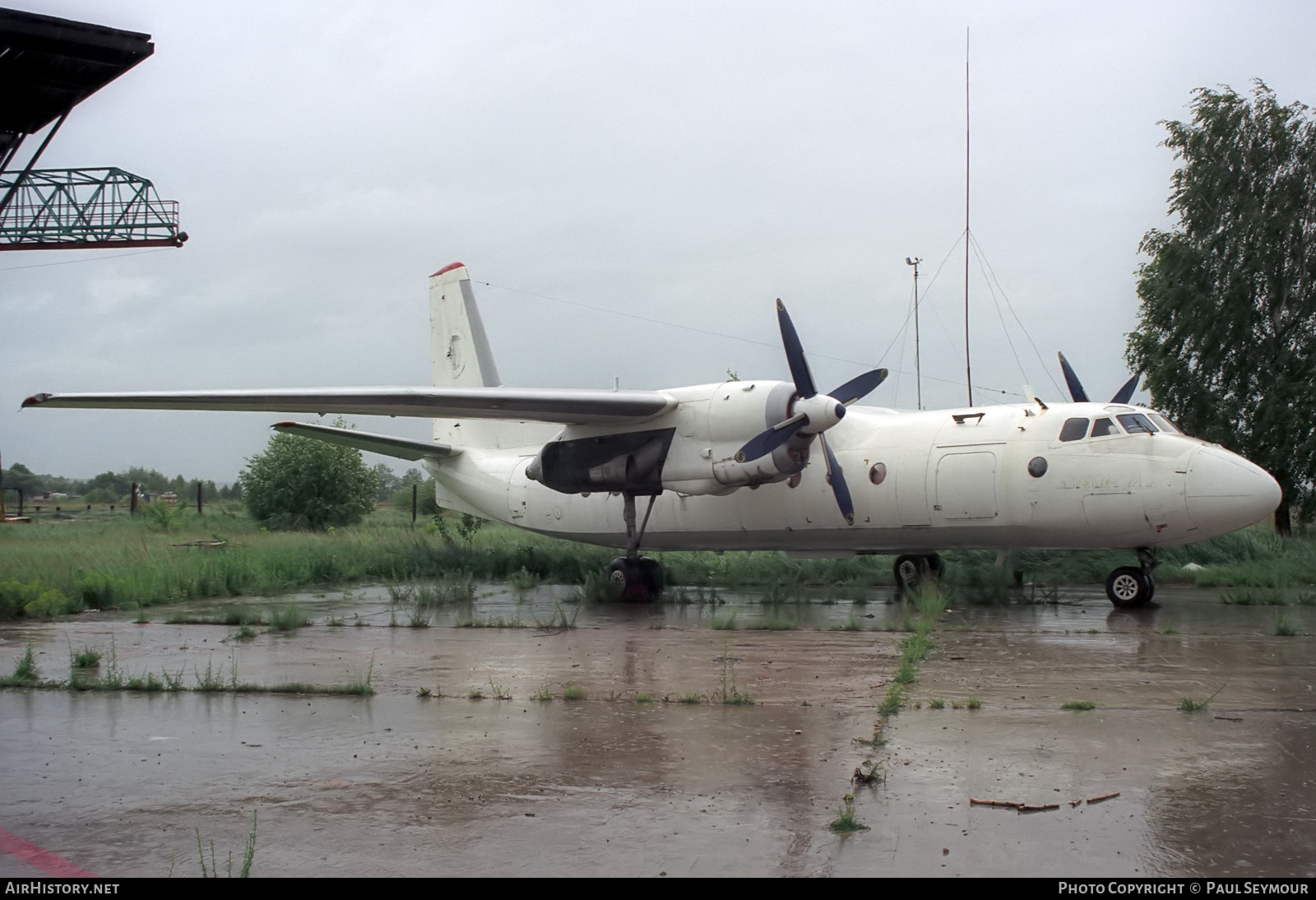 Aircraft Photo of 46521 | Antonov An-24RV | AirHistory.net #382174