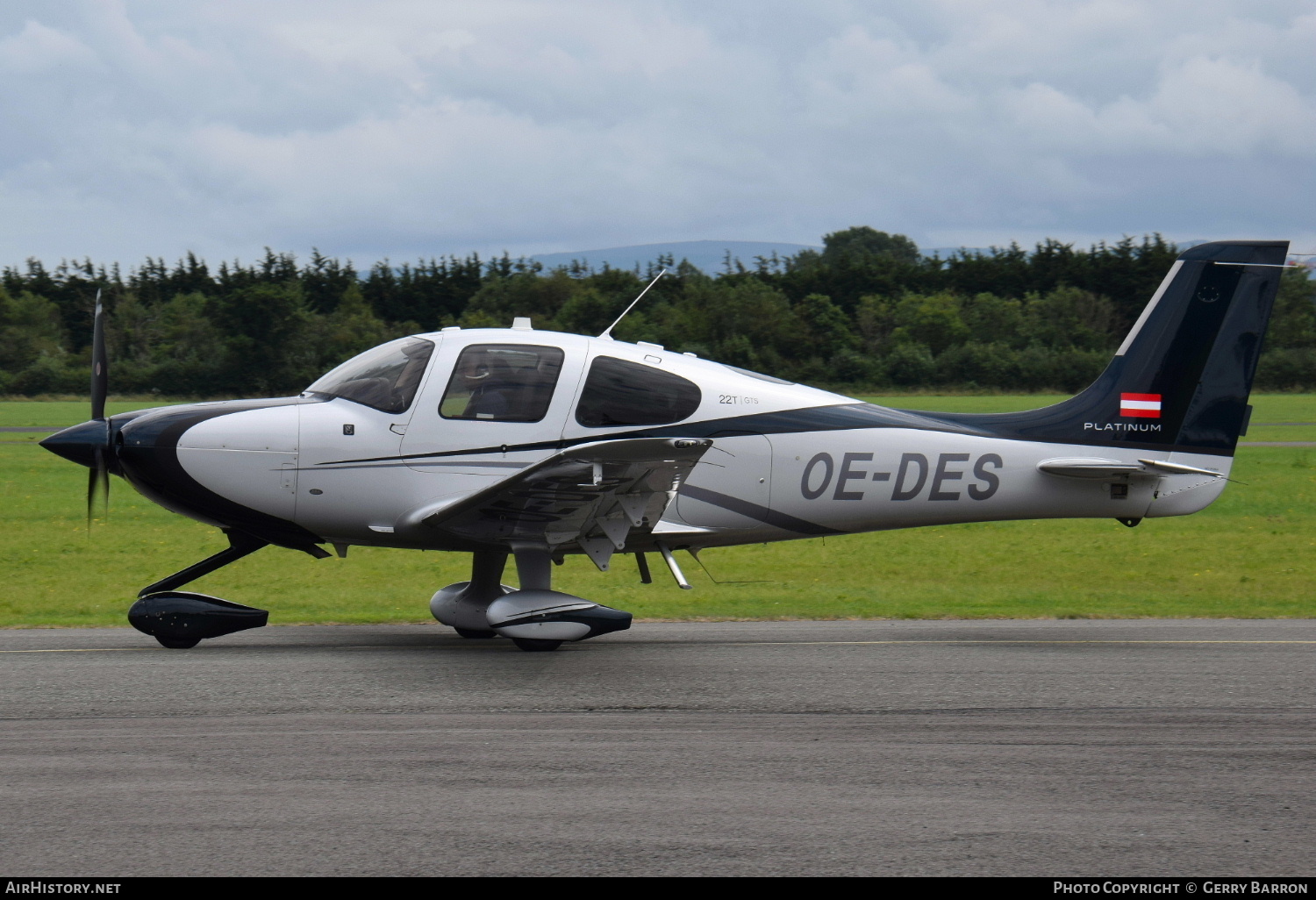 Aircraft Photo of OE-DES | Cirrus SR-22T G5-GTS Platinum | AirHistory.net #382299