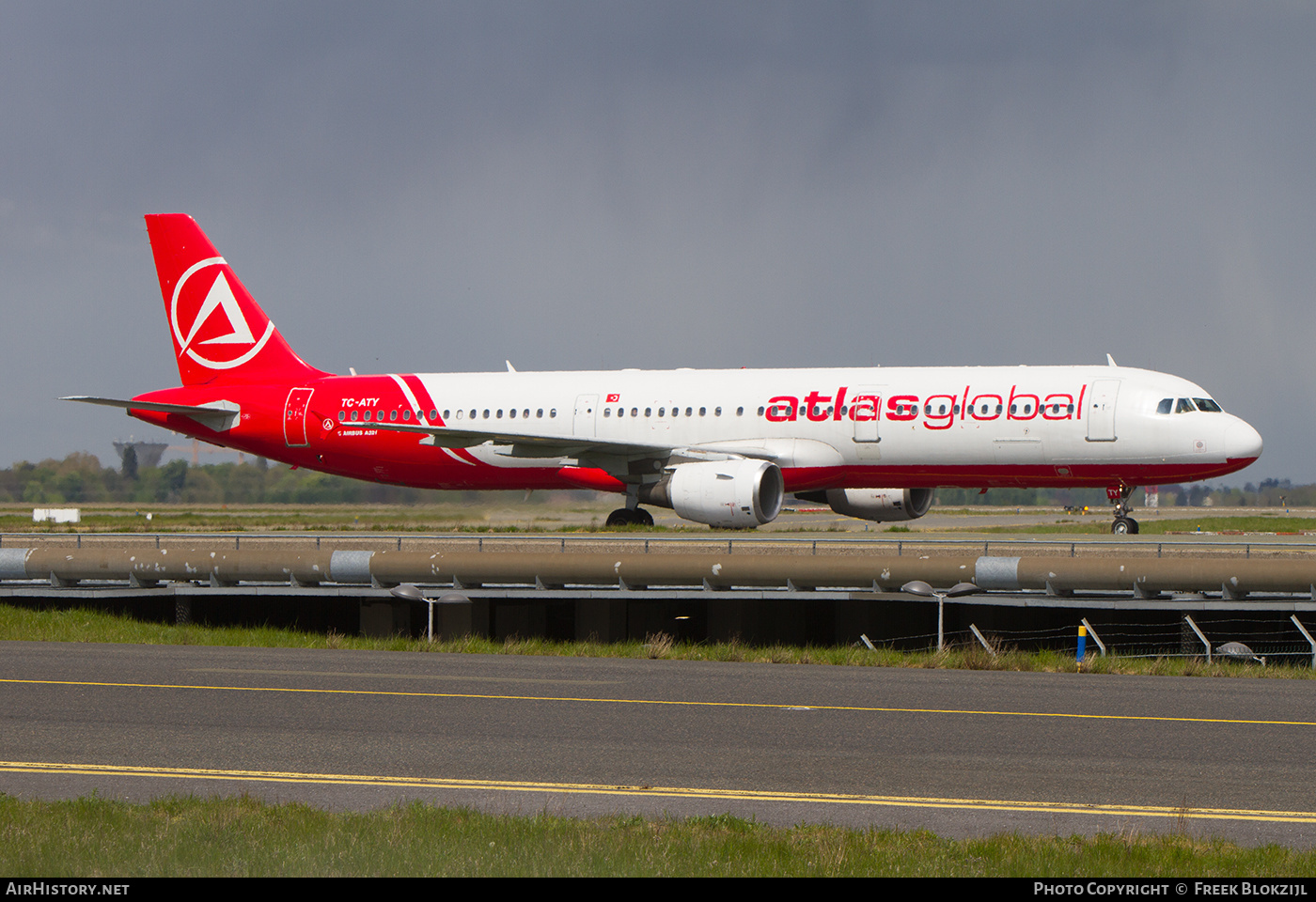 Aircraft Photo of TC-ATY | Airbus A321-211 | AtlasGlobal Airlines | AirHistory.net #382317