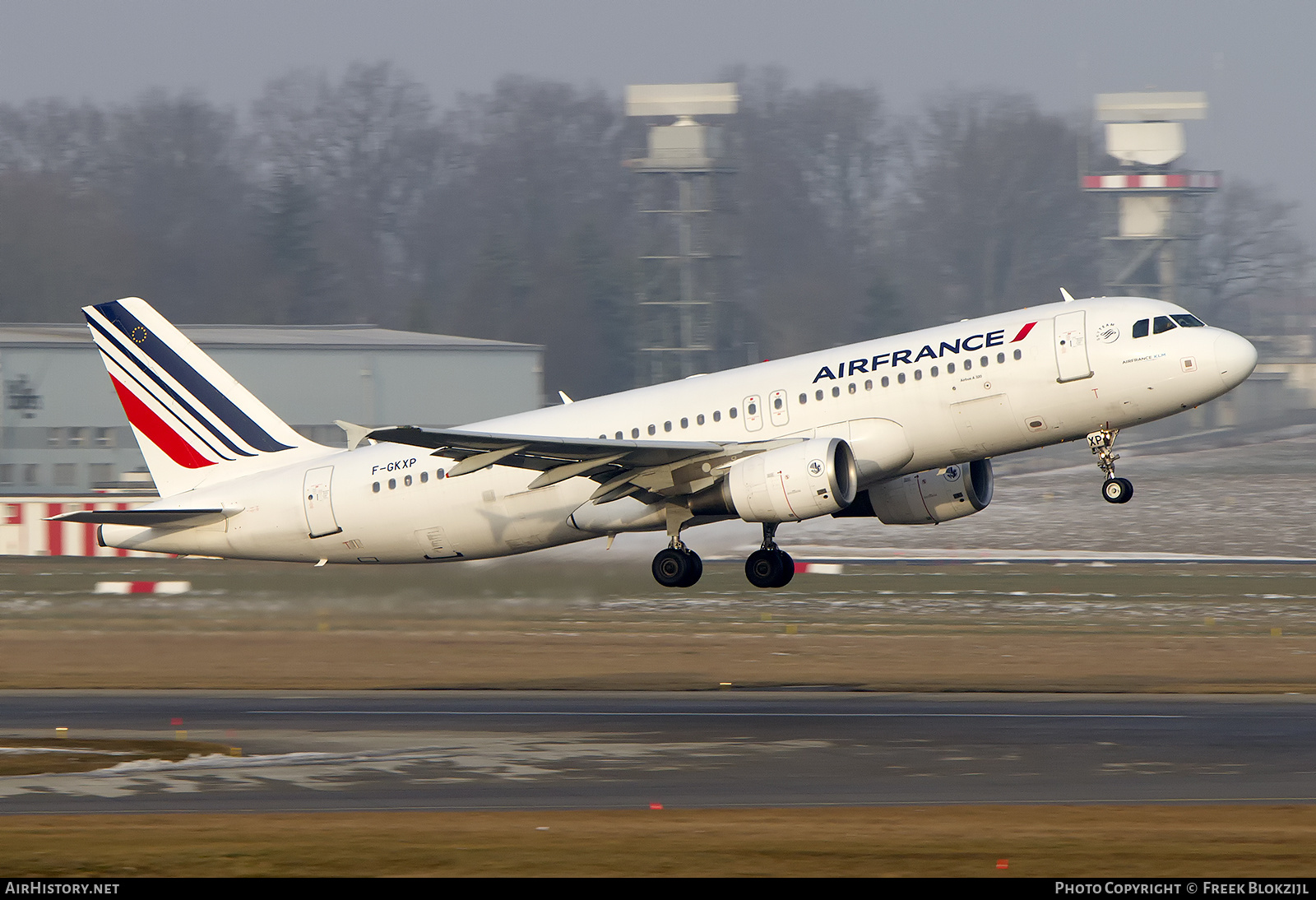 Aircraft Photo of F-GKXP | Airbus A320-214 | Air France | AirHistory.net #382318