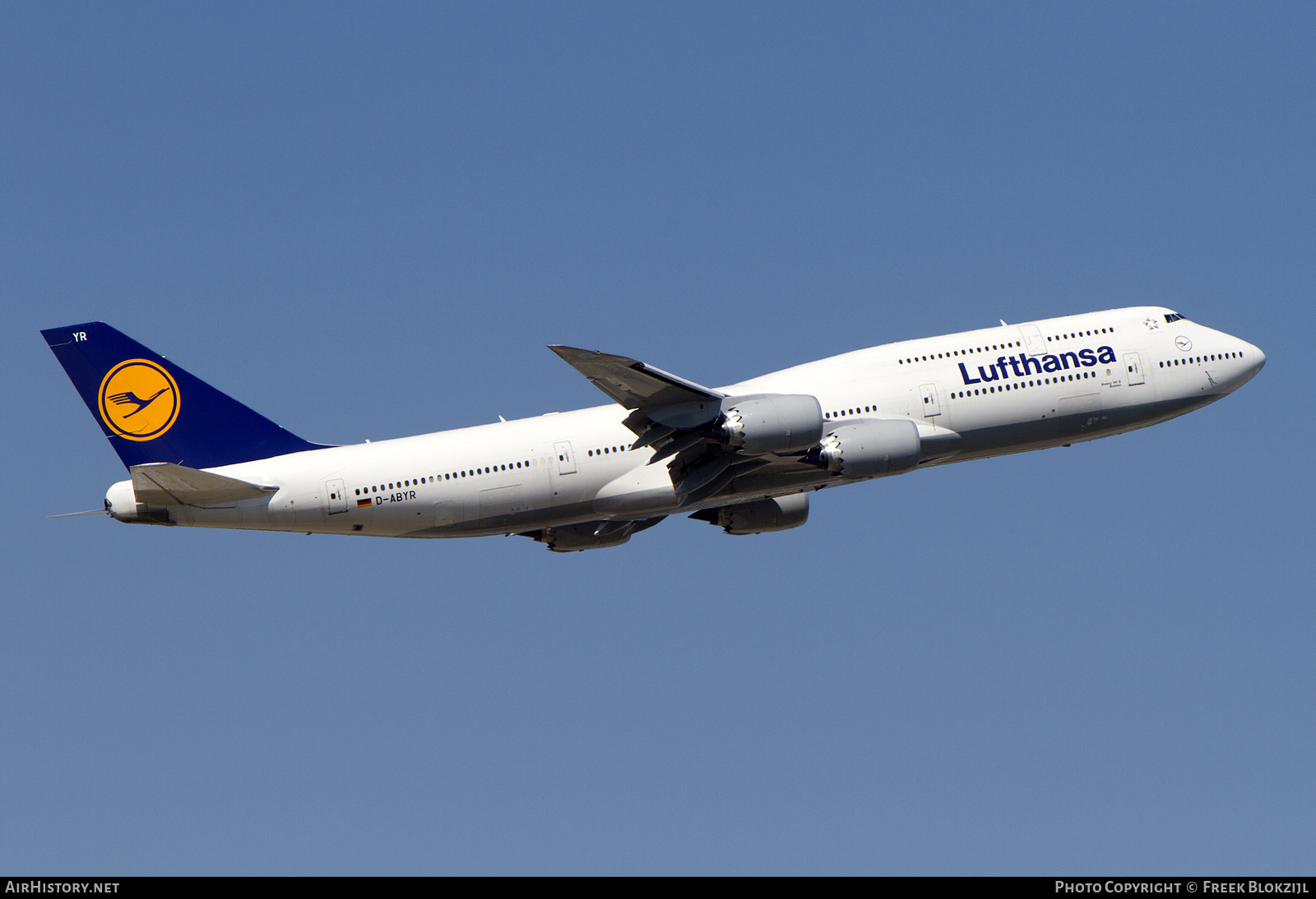 Aircraft Photo of D-ABYR | Boeing 747-830 | Lufthansa | AirHistory.net #382325