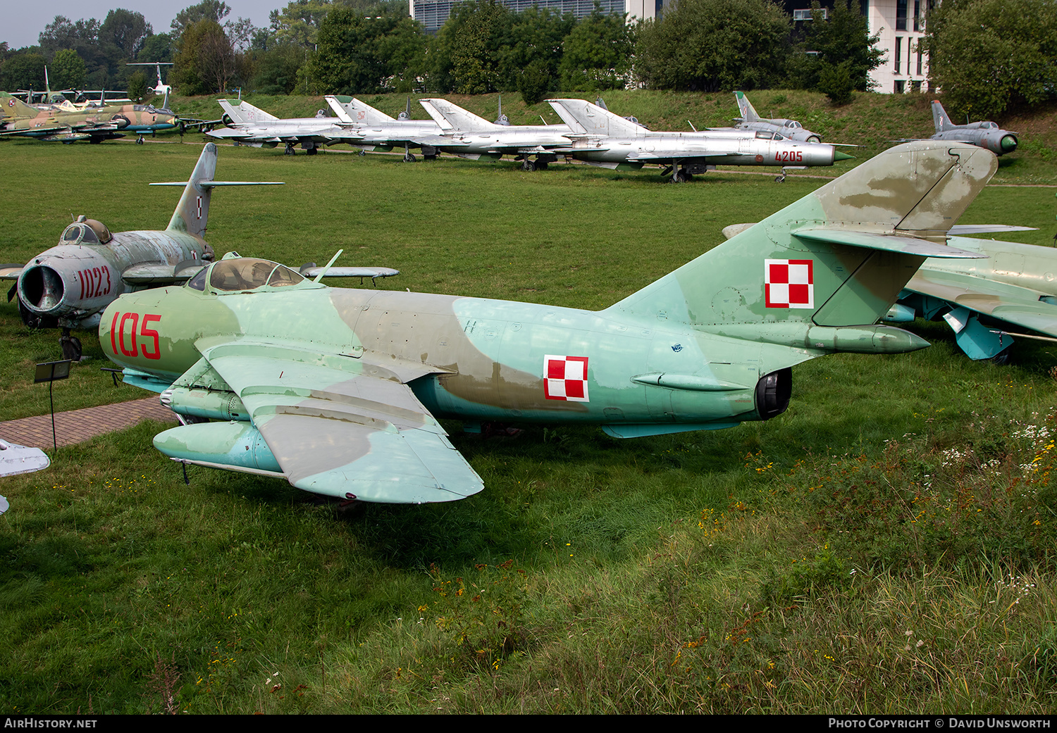 Aircraft Photo of 105 | PZL-Mielec Lim-6bis | Poland - Air Force | AirHistory.net #382531