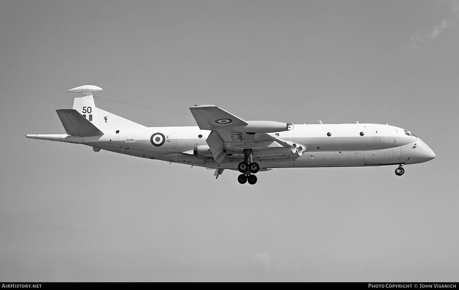 Aircraft Photo of XV250 | Hawker Siddeley HS-801 Nimrod MR.1 | UK - Air Force | AirHistory.net #382569