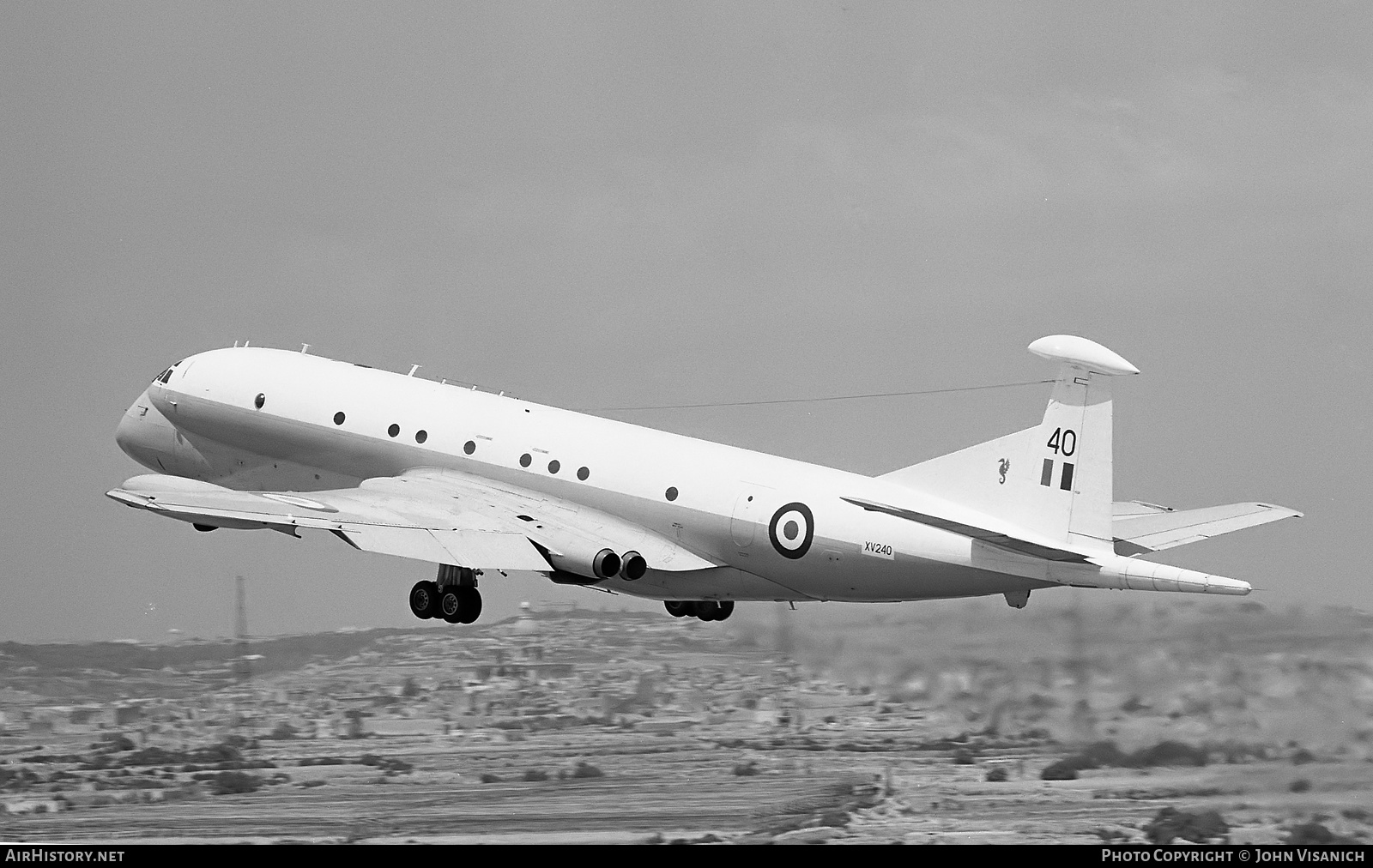 Aircraft Photo of XV240 | Hawker Siddeley HS-801 Nimrod MR.1 | UK - Air Force | AirHistory.net #382577
