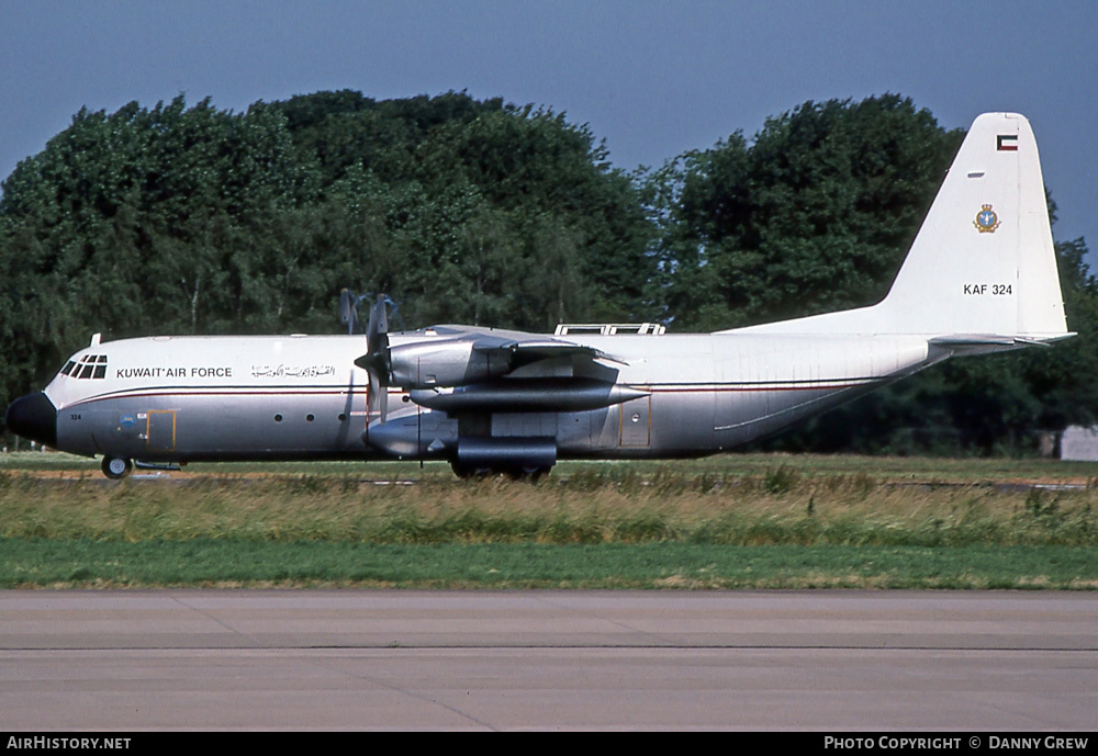 Aircraft Photo of 324 / KAF 324 | Lockheed L-100-30 Hercules (382G) | Kuwait - Air Force | AirHistory.net #382620