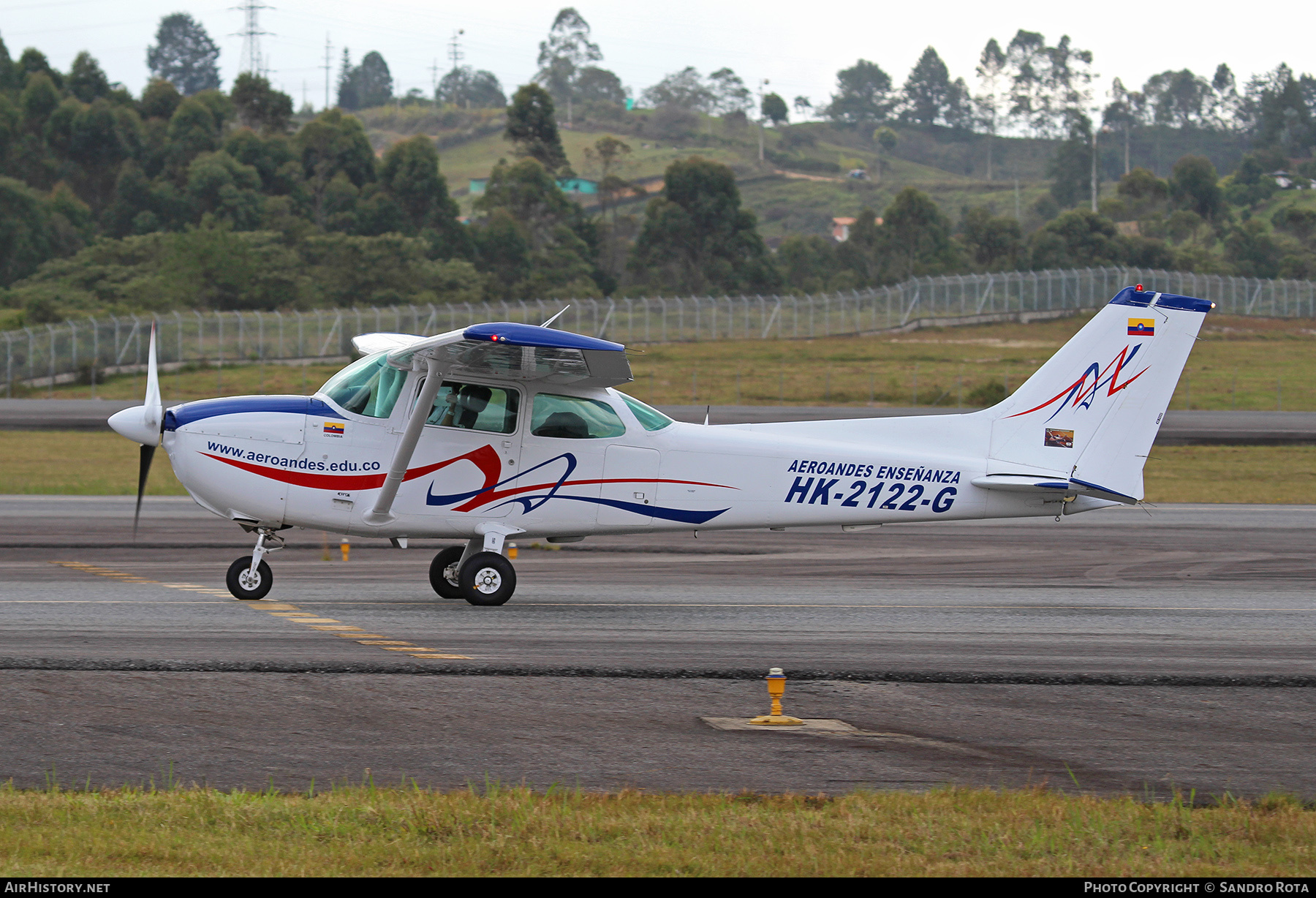 Aircraft Photo of HK-2122-G | Cessna 172N | Aeroandes | AirHistory.net #382652