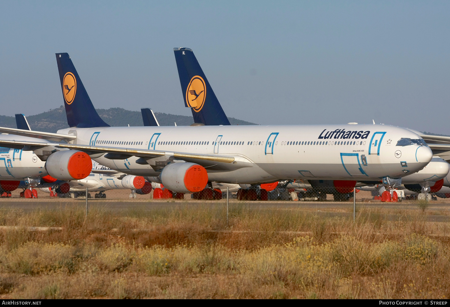 Aircraft Photo of D-AIHW | Airbus A340-642 | Lufthansa | AirHistory.net #382660