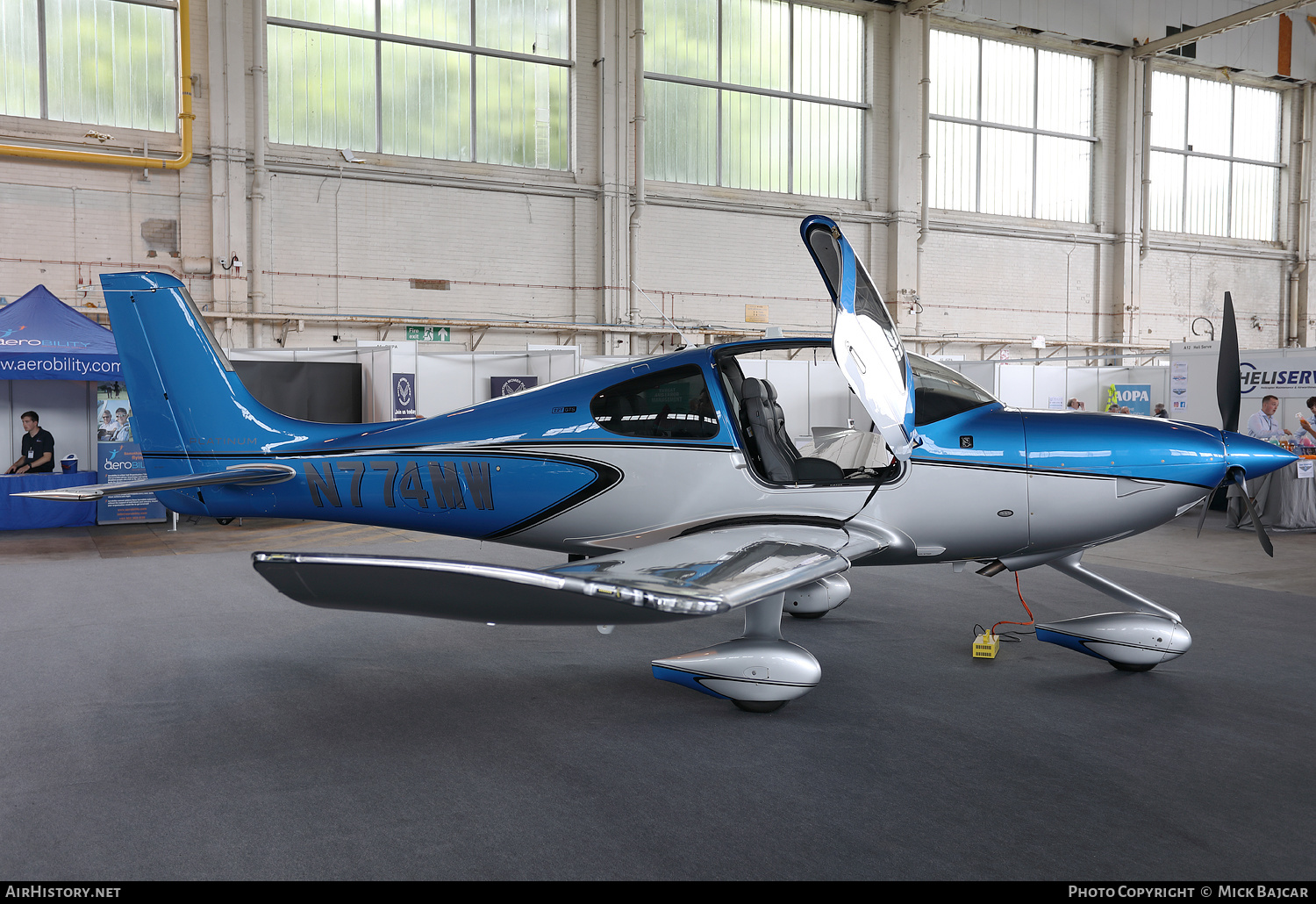 Aircraft Photo of N774MW | Cirrus SR-22T G6-GTS Platinum | AirHistory.net #382755