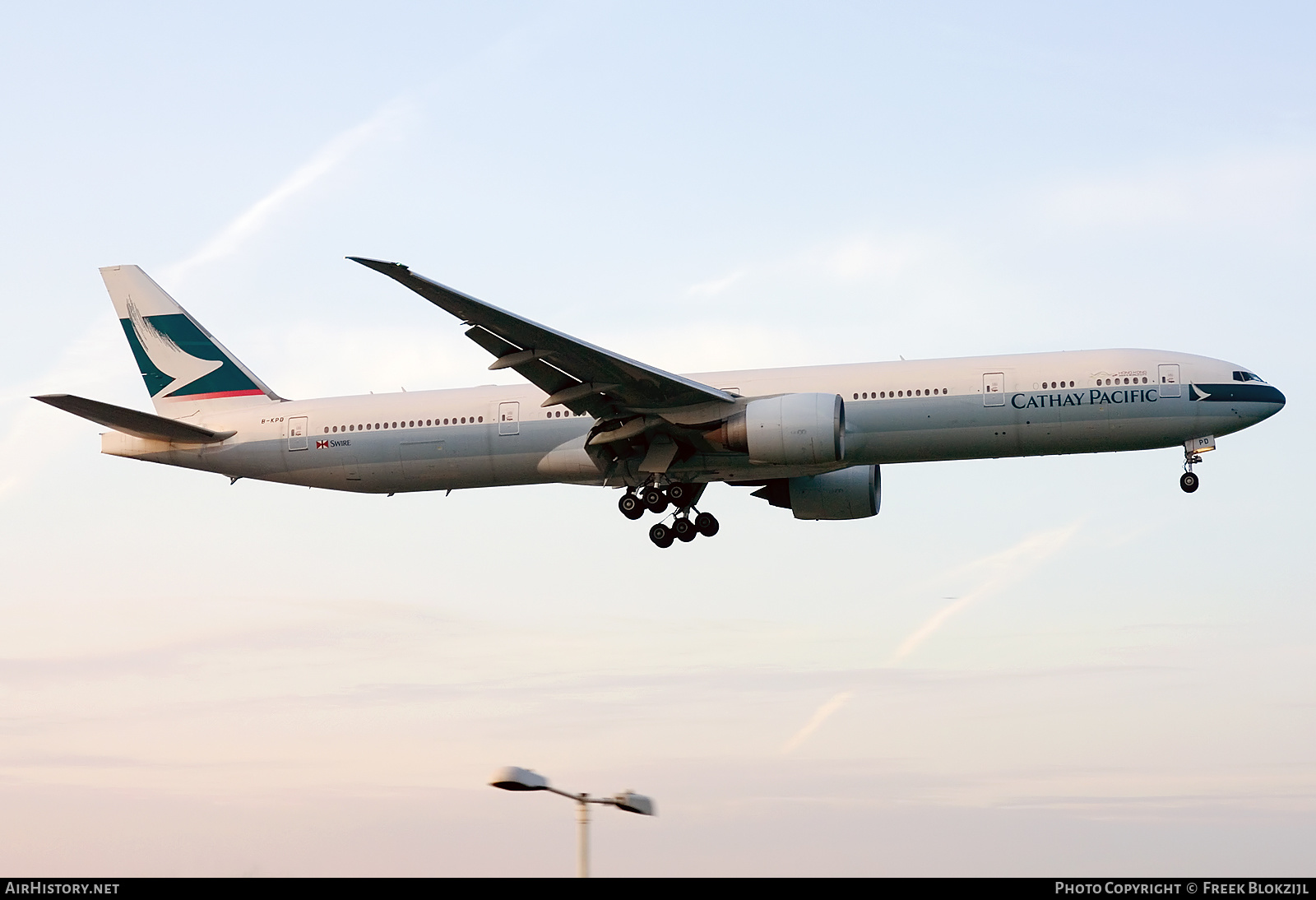 Aircraft Photo of B-KPD | Boeing 777-367/ER | Cathay Pacific Airways | AirHistory.net #382837