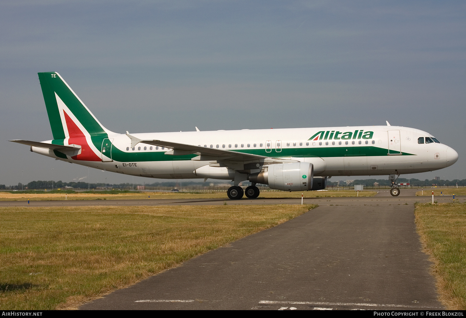 Aircraft Photo of EI-DTE | Airbus A320-216 | Alitalia | AirHistory.net #382848