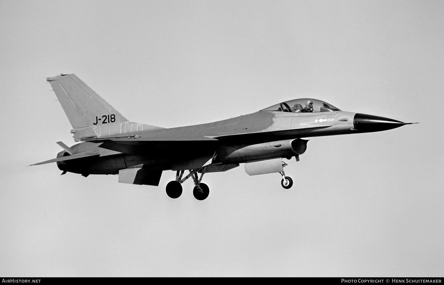 Aircraft Photo of J-218 | General Dynamics F-16A Fighting Falcon | Netherlands - Air Force | AirHistory.net #382902