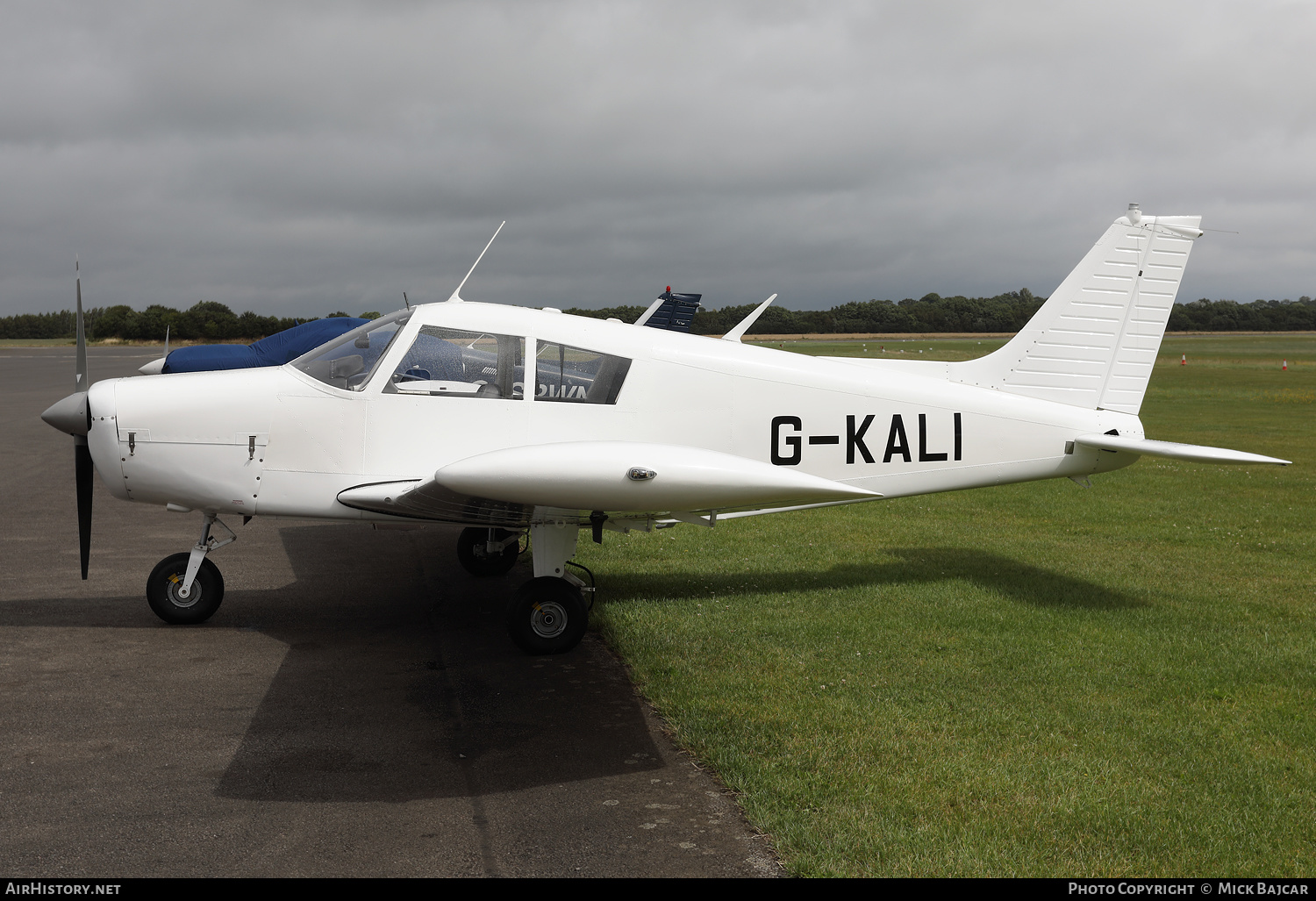 Aircraft Photo of G-KALI | Piper PA-28-140 Cherokee F | AirHistory.net #383201