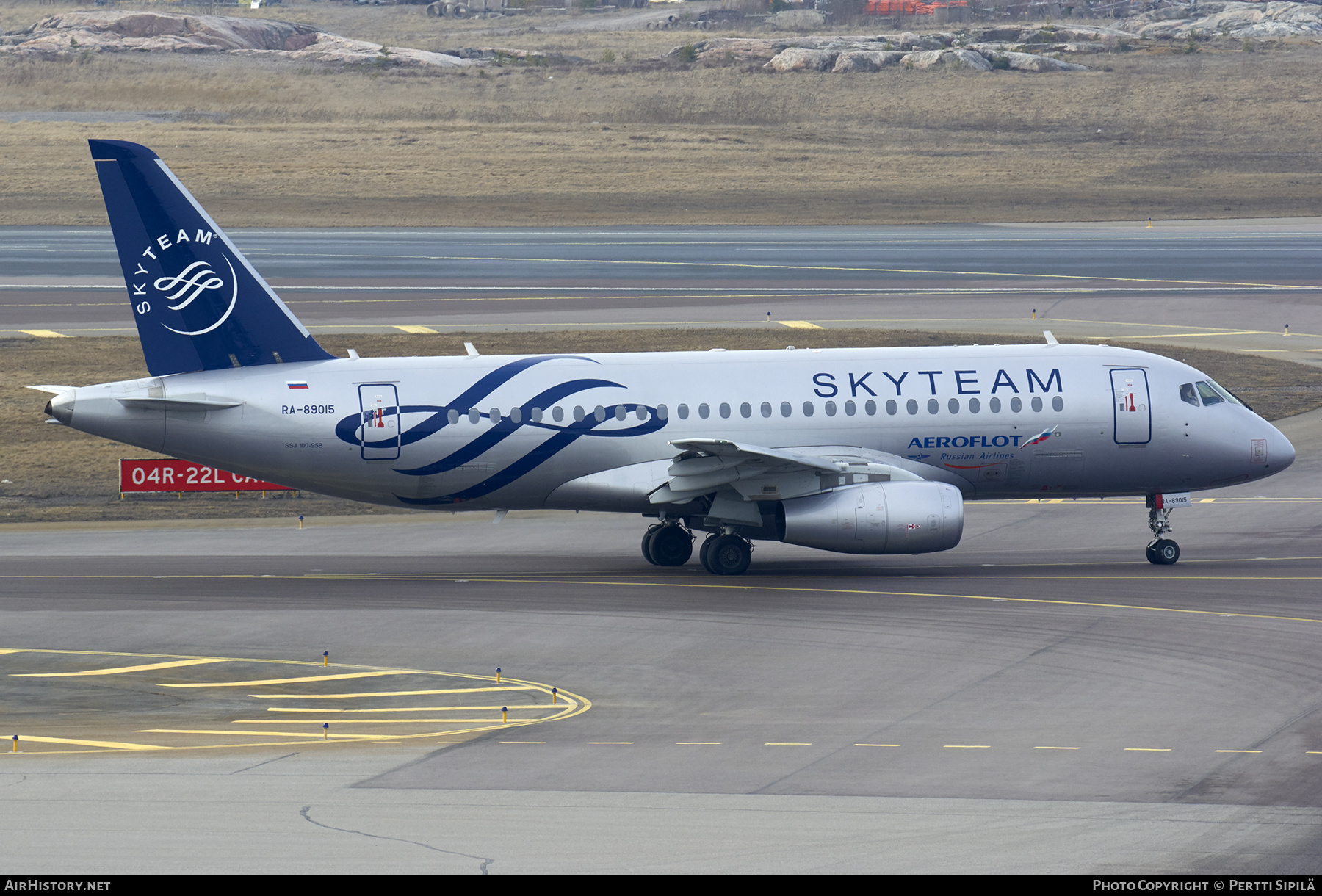 Aircraft Photo of RA-89015 | Sukhoi SSJ-100-95B Superjet 100 (RRJ-95B) | Aeroflot - Russian Airlines | AirHistory.net #383245