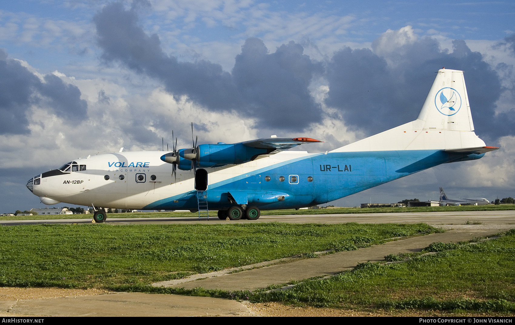 Aircraft Photo of UR-LMI | Antonov An-12BK | Volare Aircompany | AirHistory.net #383255