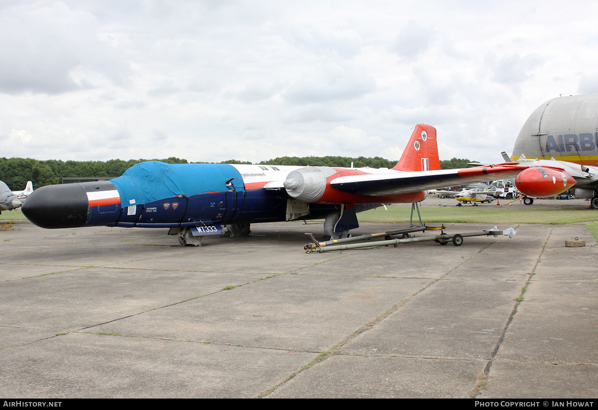 Aircraft Photo of WT333 | English Electric Canberra B6(mod) | UK - Air Force | AirHistory.net #383270