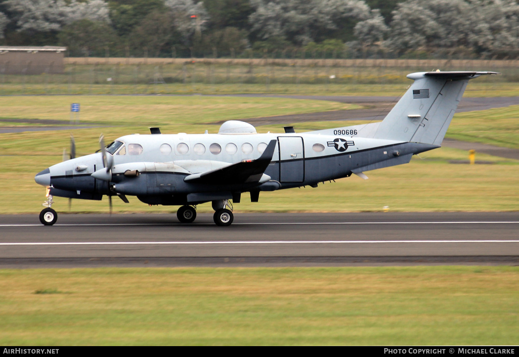 Aircraft Photo of 09-0686 / 090686 | Hawker Beechcraft MC-12W Liberty (350ER) | USA - Air Force | AirHistory.net #383310