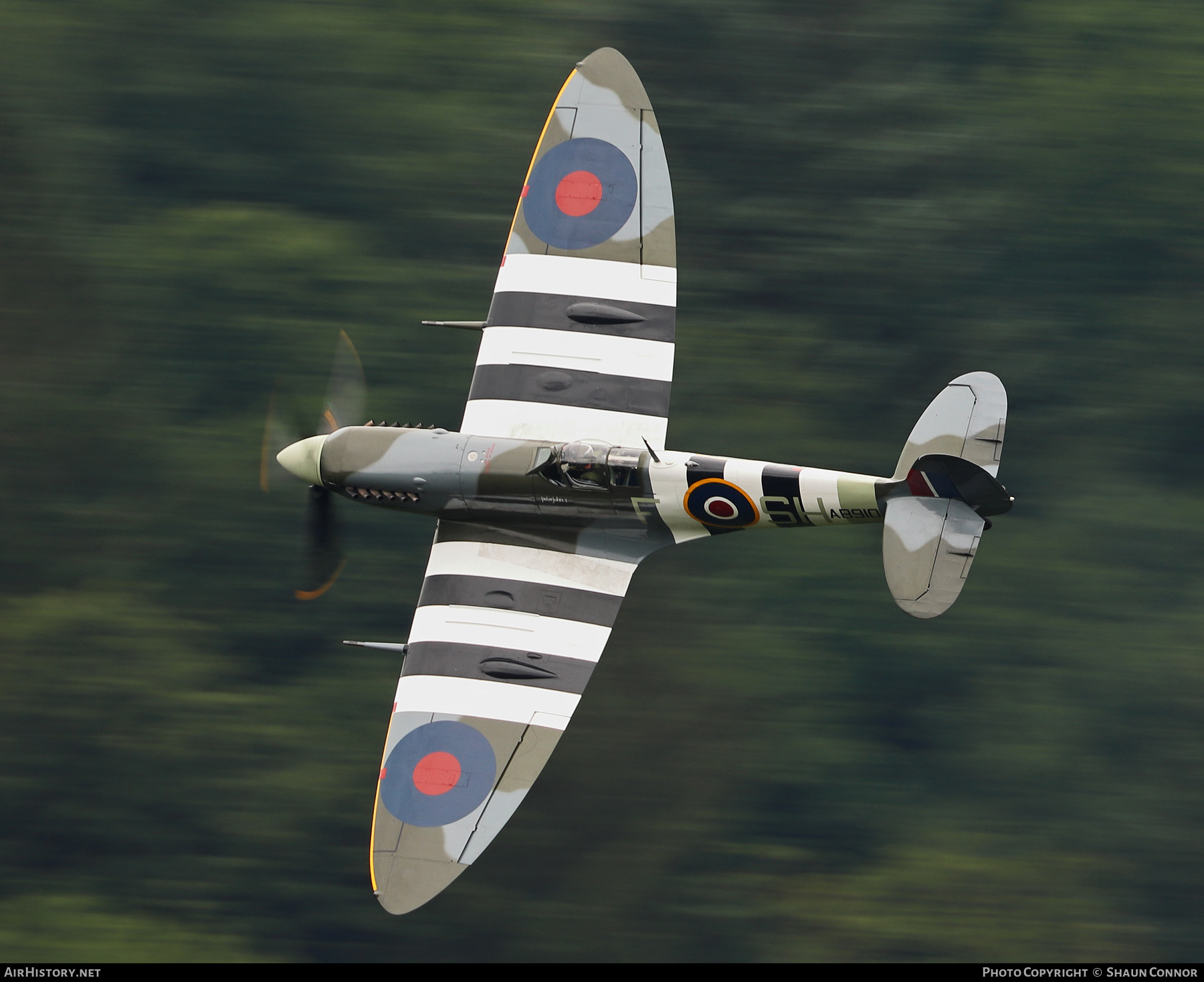 Aircraft Photo of AB910 | Supermarine 349 Spitfire LF5B | UK - Air Force | AirHistory.net #383418