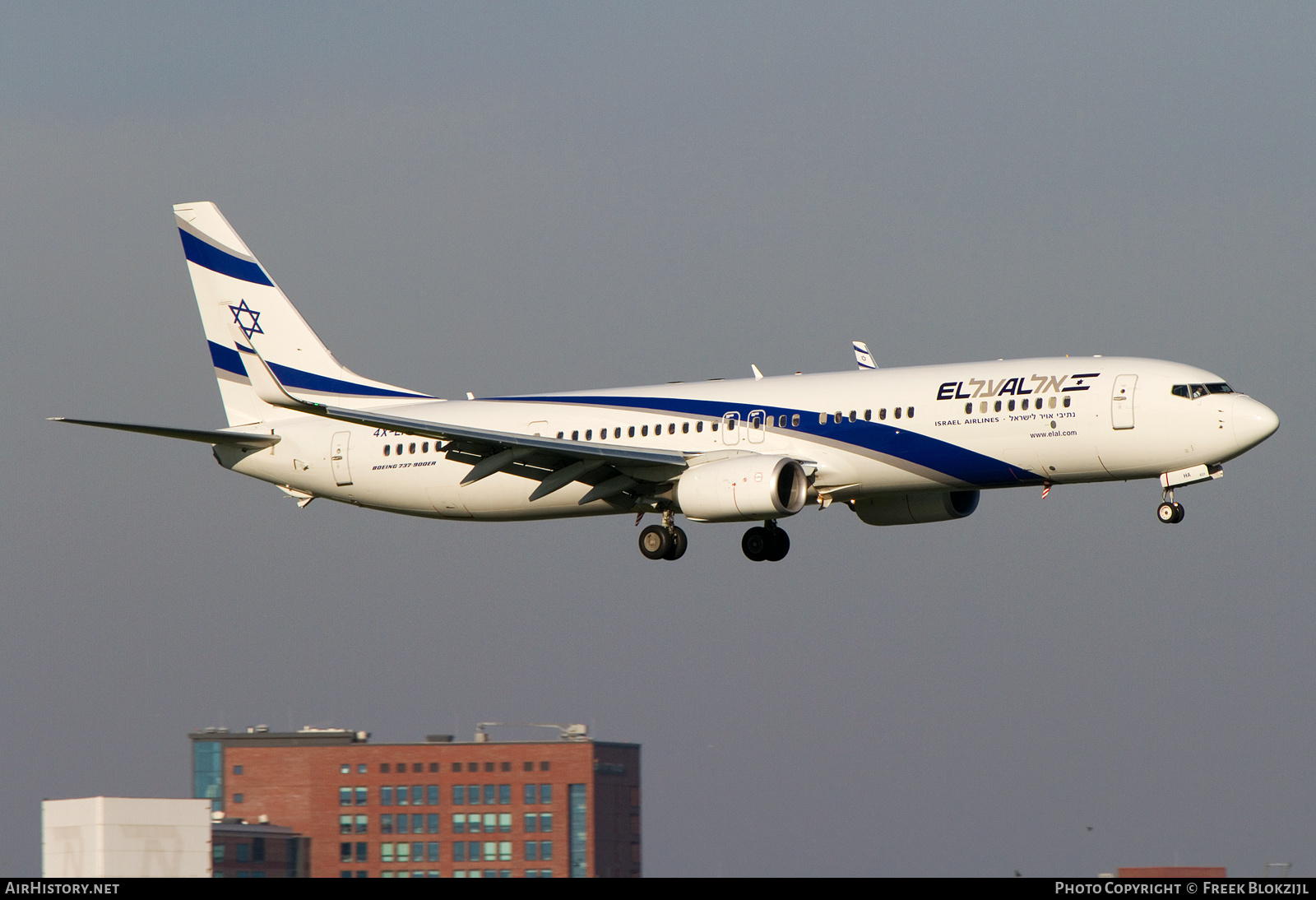 Aircraft Photo of 4X-EHA | Boeing 737-958/ER | El Al Israel Airlines | AirHistory.net #383420