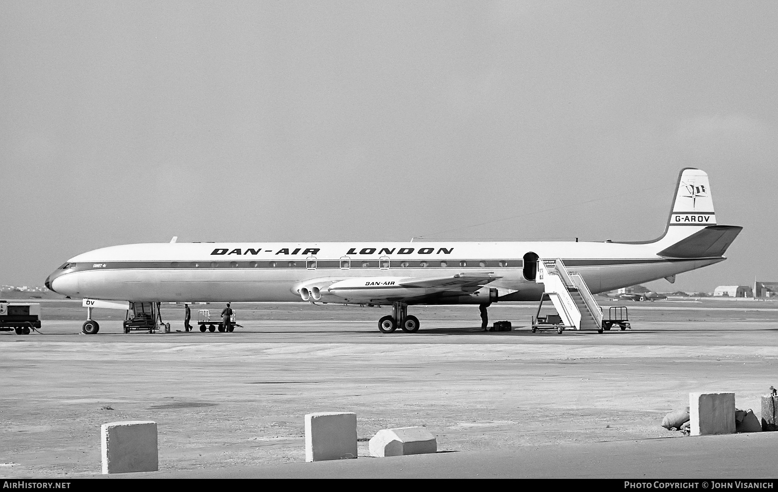 Aircraft Photo of G-AROV | De Havilland D.H. 106 Comet 4C | Dan-Air London | AirHistory.net #383442