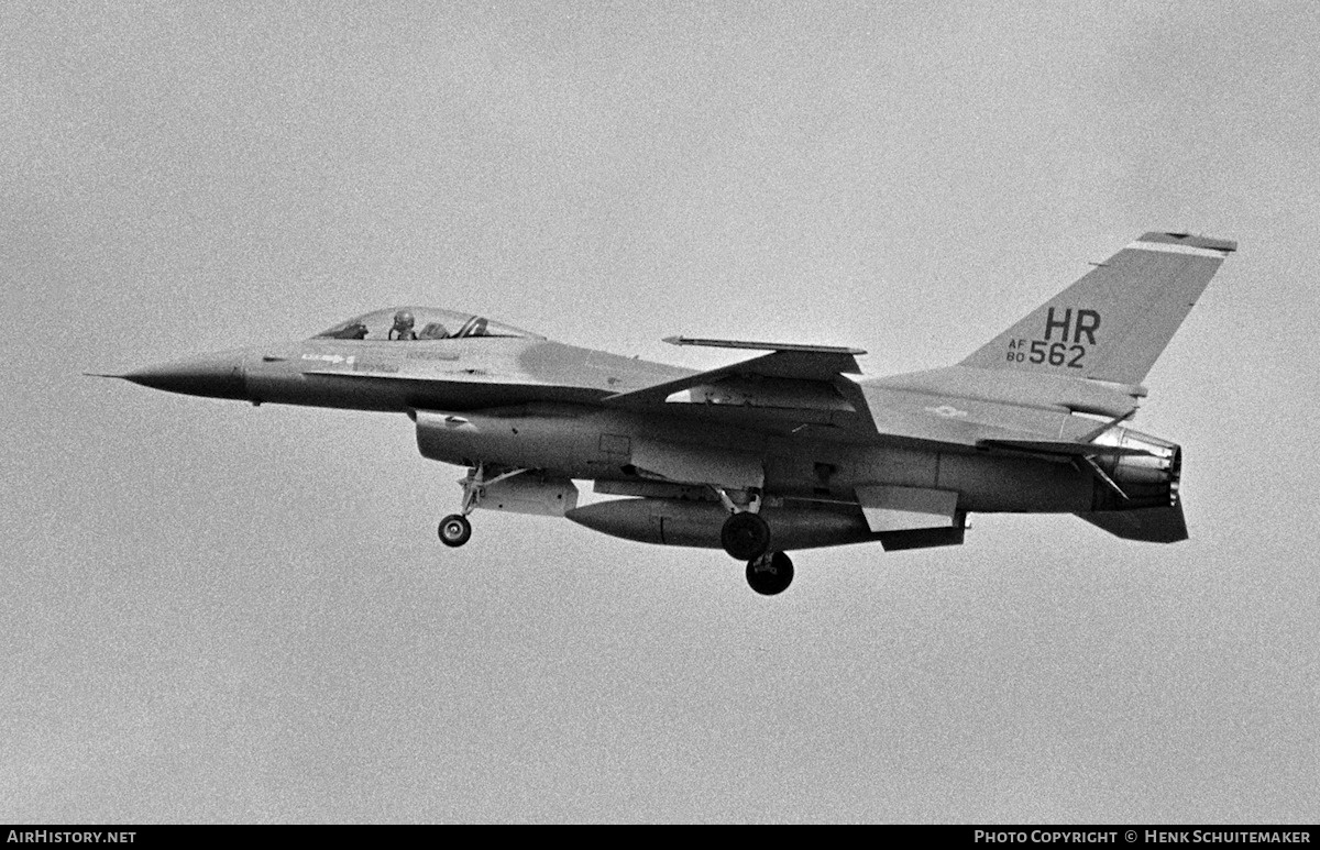 Aircraft Photo of 80-0562 / AF80-562 | General Dynamics F-16A Fighting Falcon | USA - Air Force | AirHistory.net #383460