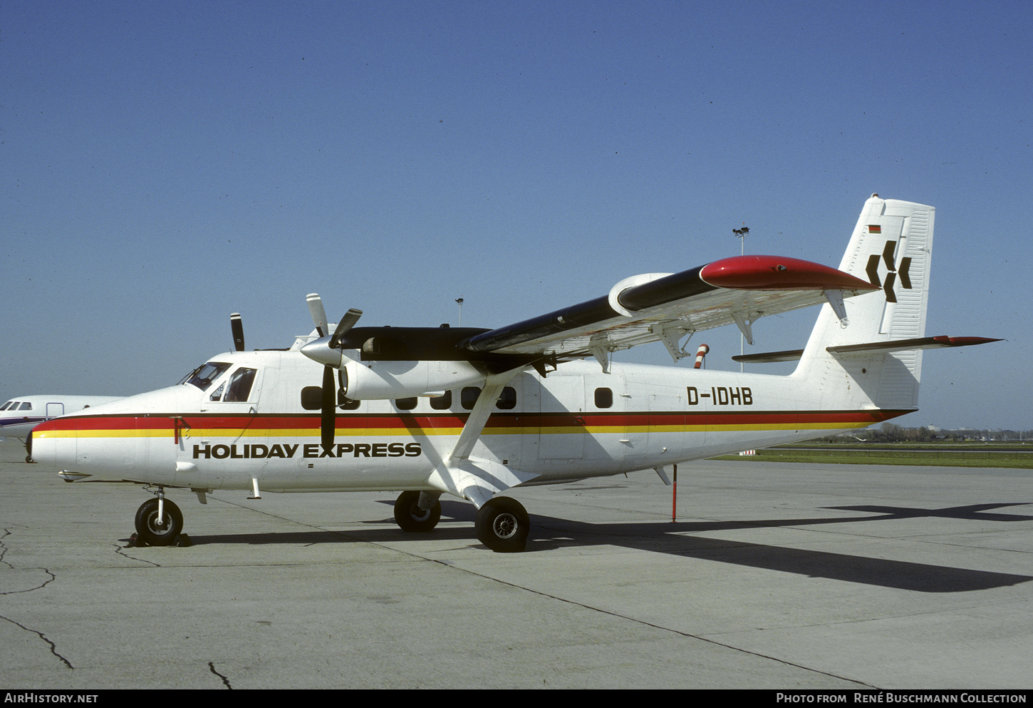 Aircraft Photo of D-IDHB | De Havilland Canada DHC-6-300 Twin Otter | Holiday Express | AirHistory.net #383515