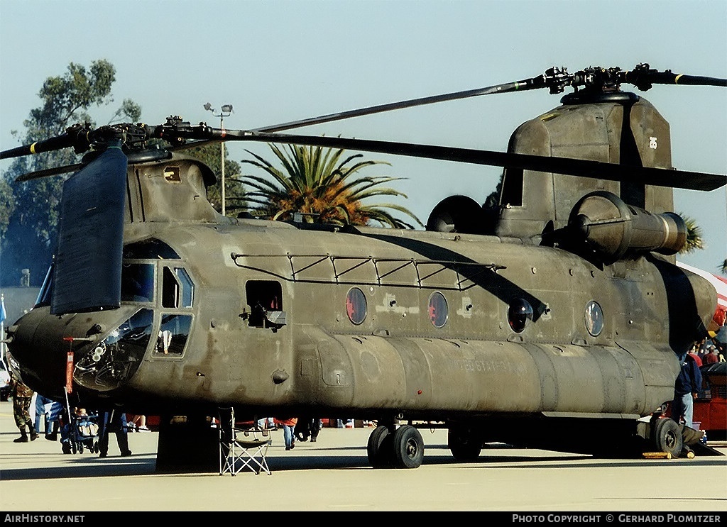 Aircraft Photo of 90-0215 / 215 | Boeing CH-47D Chinook (414) | USA - Army | AirHistory.net #383638