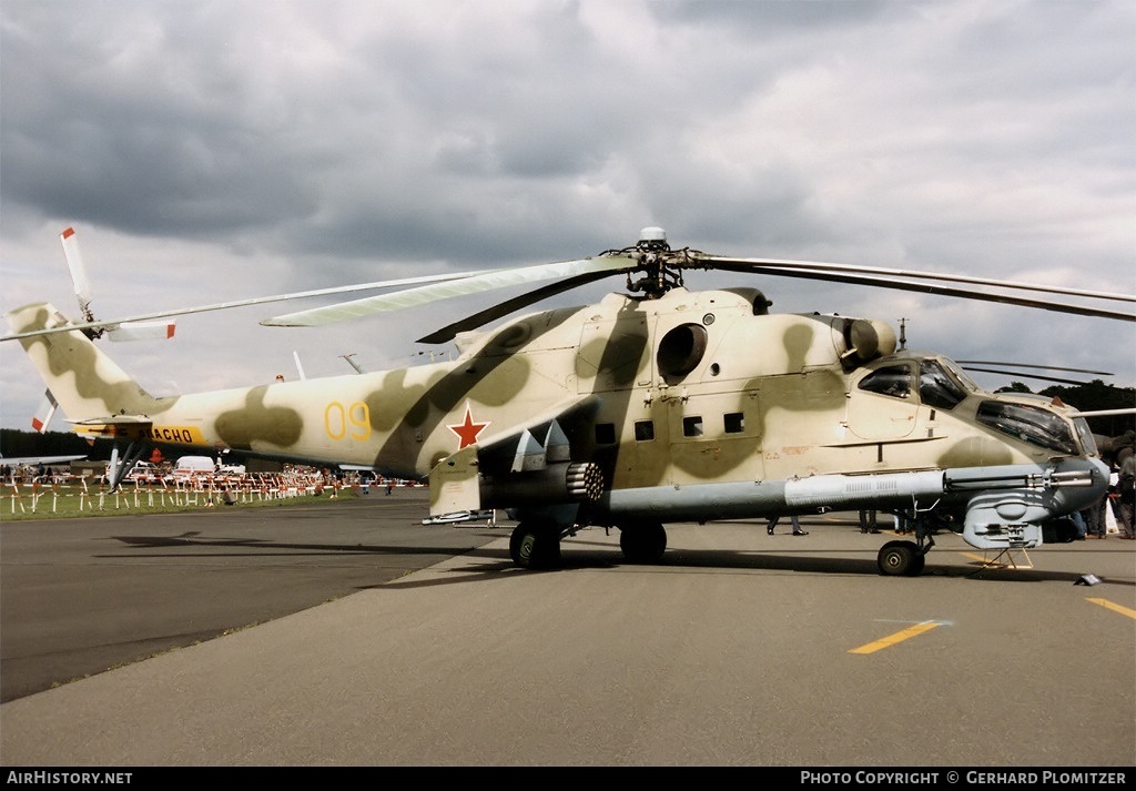 Aircraft Photo of 09 yellow | Mil Mi-24V | Russia - Air Force | AirHistory.net #383639