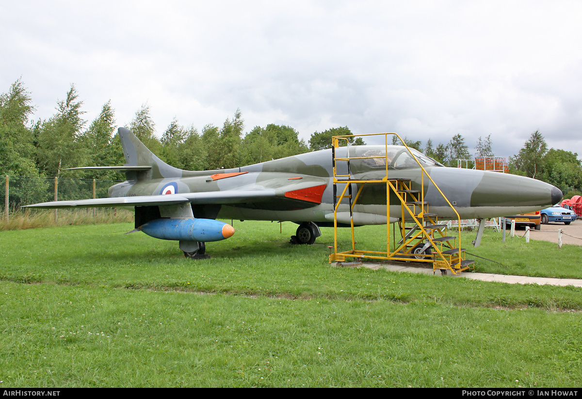 Aircraft Photo of XL569 | Hawker Hunter T7 | UK - Air Force | AirHistory.net #383756