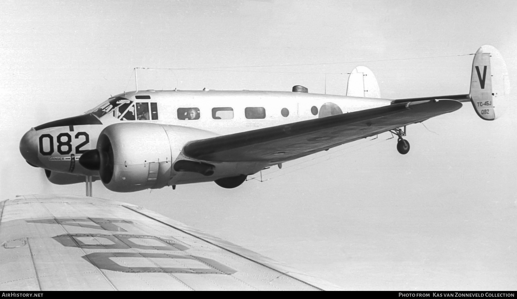 Aircraft Photo of 082 | Beech TC-45J Expeditor | Netherlands - Navy | AirHistory.net #383771