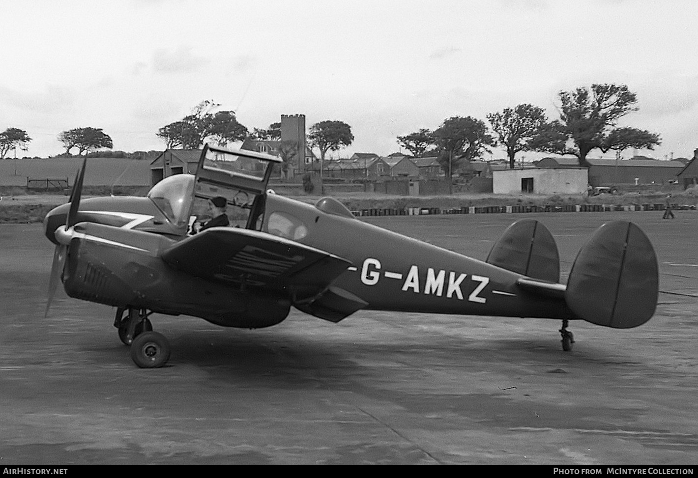 Aircraft Photo of G-AMKZ | Miles M.65 Gemini 3C | AirHistory.net #383875