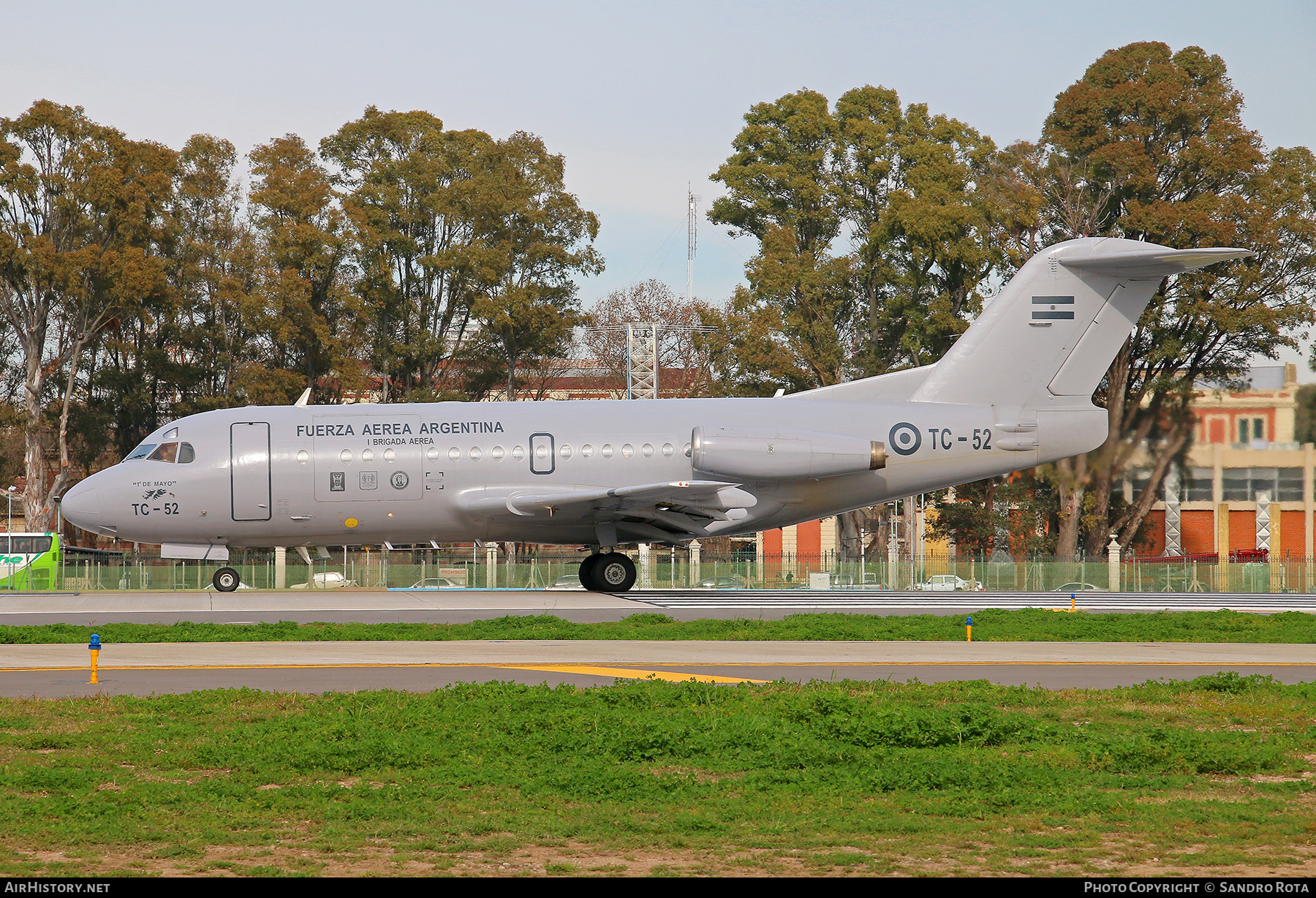 Aircraft Photo of TC-52 | Fokker F28-1000C Fellowship | Argentina - Air Force | AirHistory.net #383924