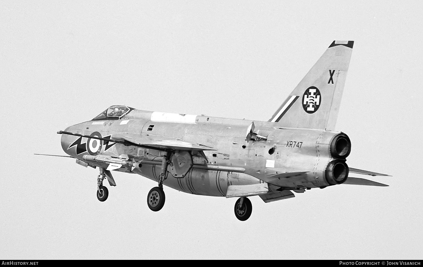 Aircraft Photo of XR747 | English Electric Lightning F6 | UK - Air Force | AirHistory.net #383947