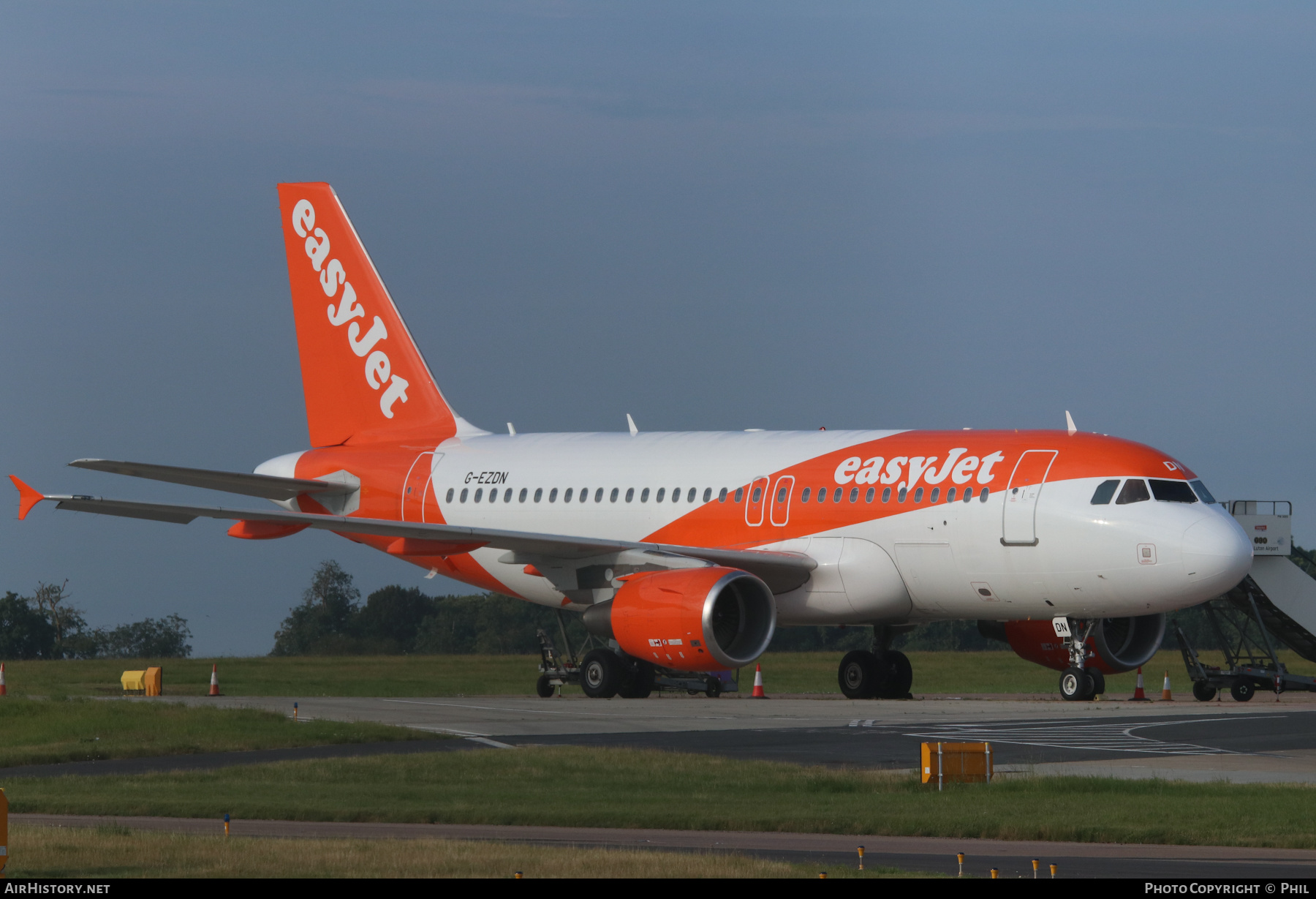 Aircraft Photo of G-EZDN | Airbus A319-111 | EasyJet | AirHistory.net #383969