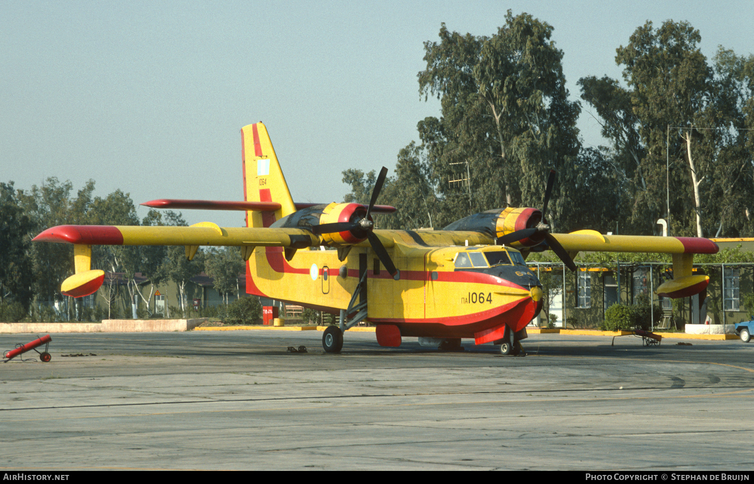 Aircraft Photo of 1064 | Canadair CL-215-III (CL-215-1A10) | Greece - Air Force | AirHistory.net #384049