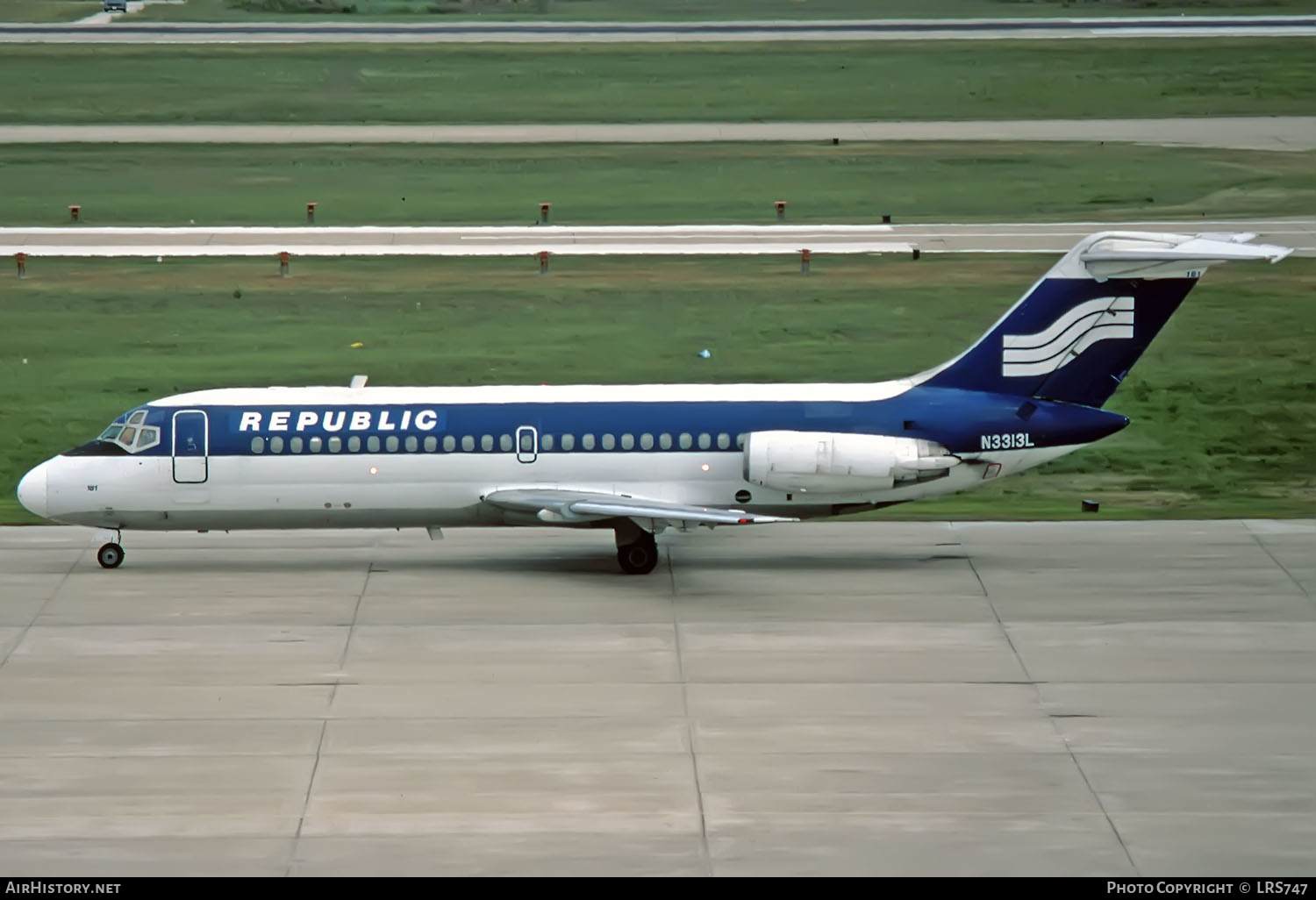 Aircraft Photo of N3313L | Douglas DC-9-14 | Republic Airlines | AirHistory.net #384240