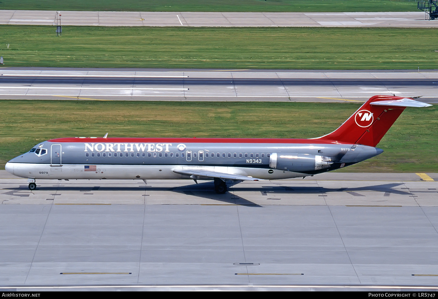 Aircraft Photo of N9343 | McDonnell Douglas DC-9-31 | Northwest Airlines | AirHistory.net #384251
