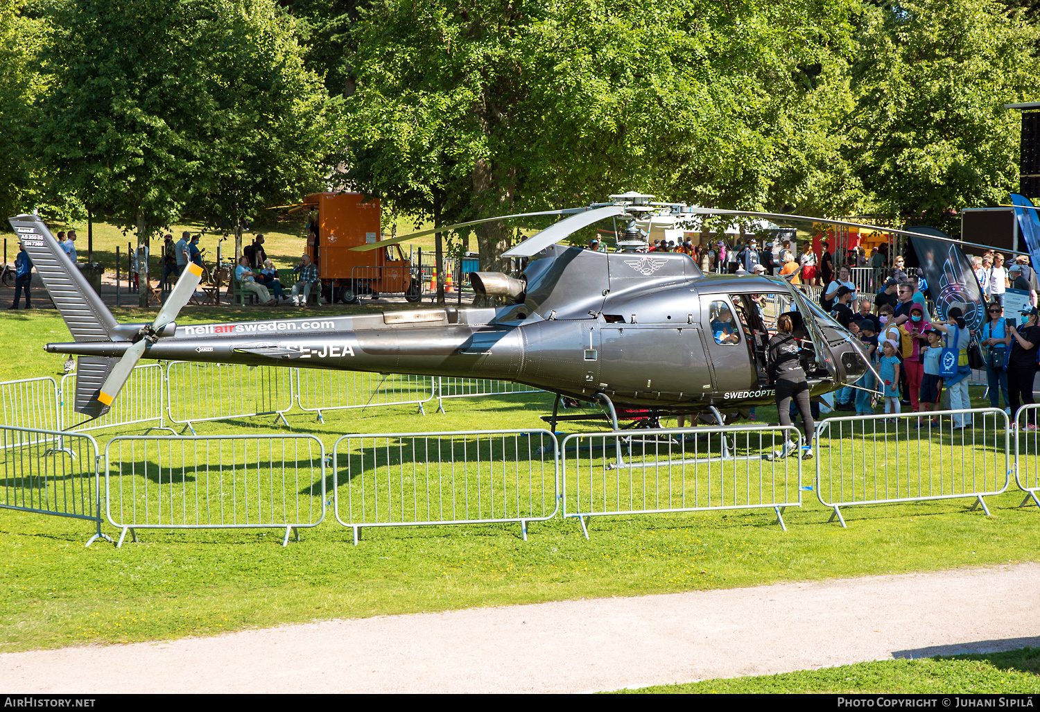 Aircraft Photo of SE-JEA | Aerospatiale AS-350B-3 Ecureuil | HeliAir Sweden | AirHistory.net #384264