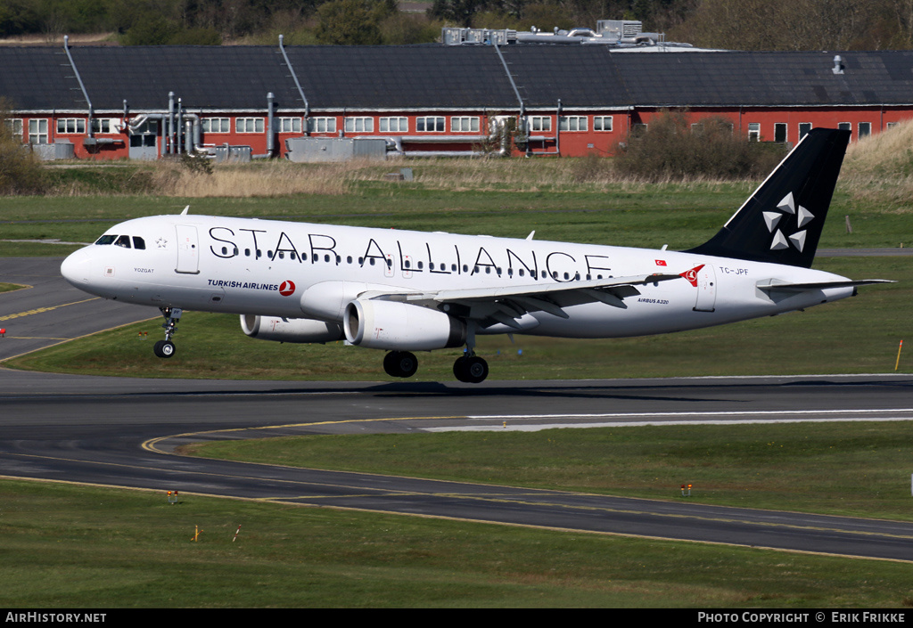 Aircraft Photo of TC-JPF | Airbus A320-232 | Turkish Airlines | AirHistory.net #384339