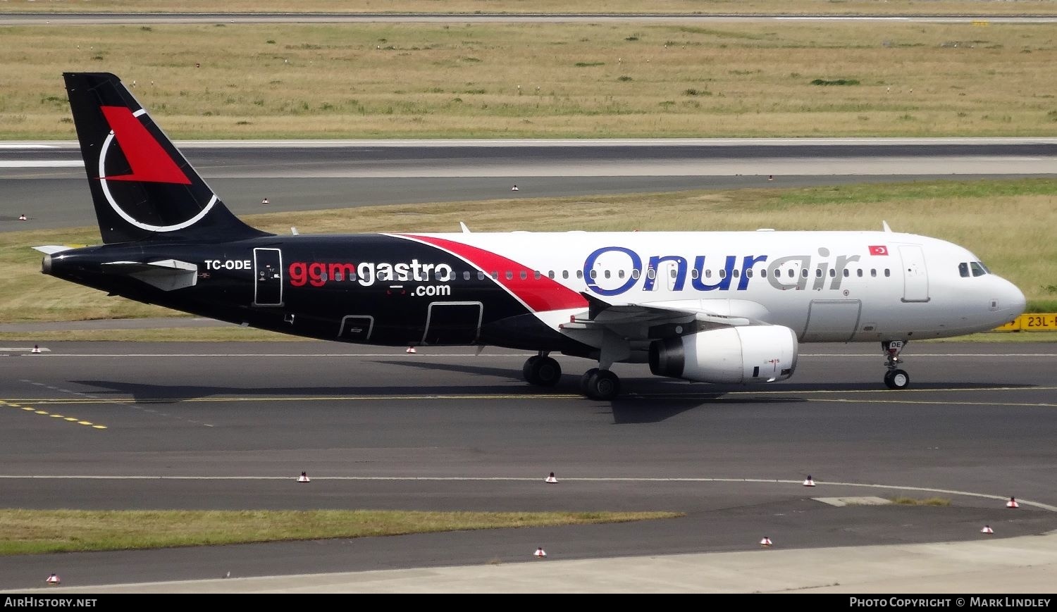 Aircraft Photo of TC-ODE | Airbus A320-232 | Onur Air | AirHistory.net #384356